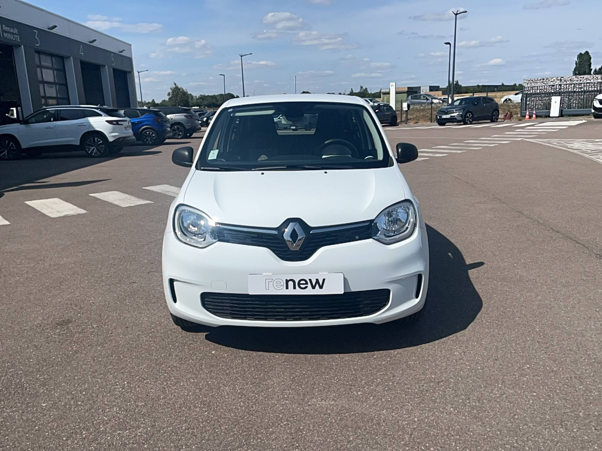 Vente en ligne Renault Twingo Electrique Twingo III E-Tech au prix de 12 491 €