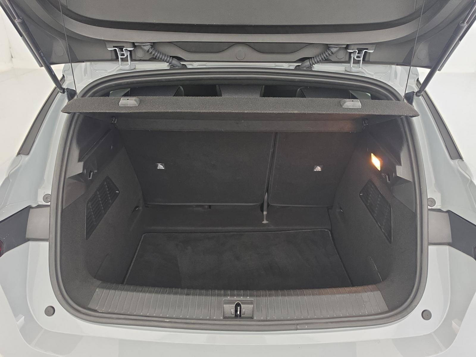 Vente en ligne Renault Megane E-Tech  EV60 220 ch super charge au prix de 24 990 €