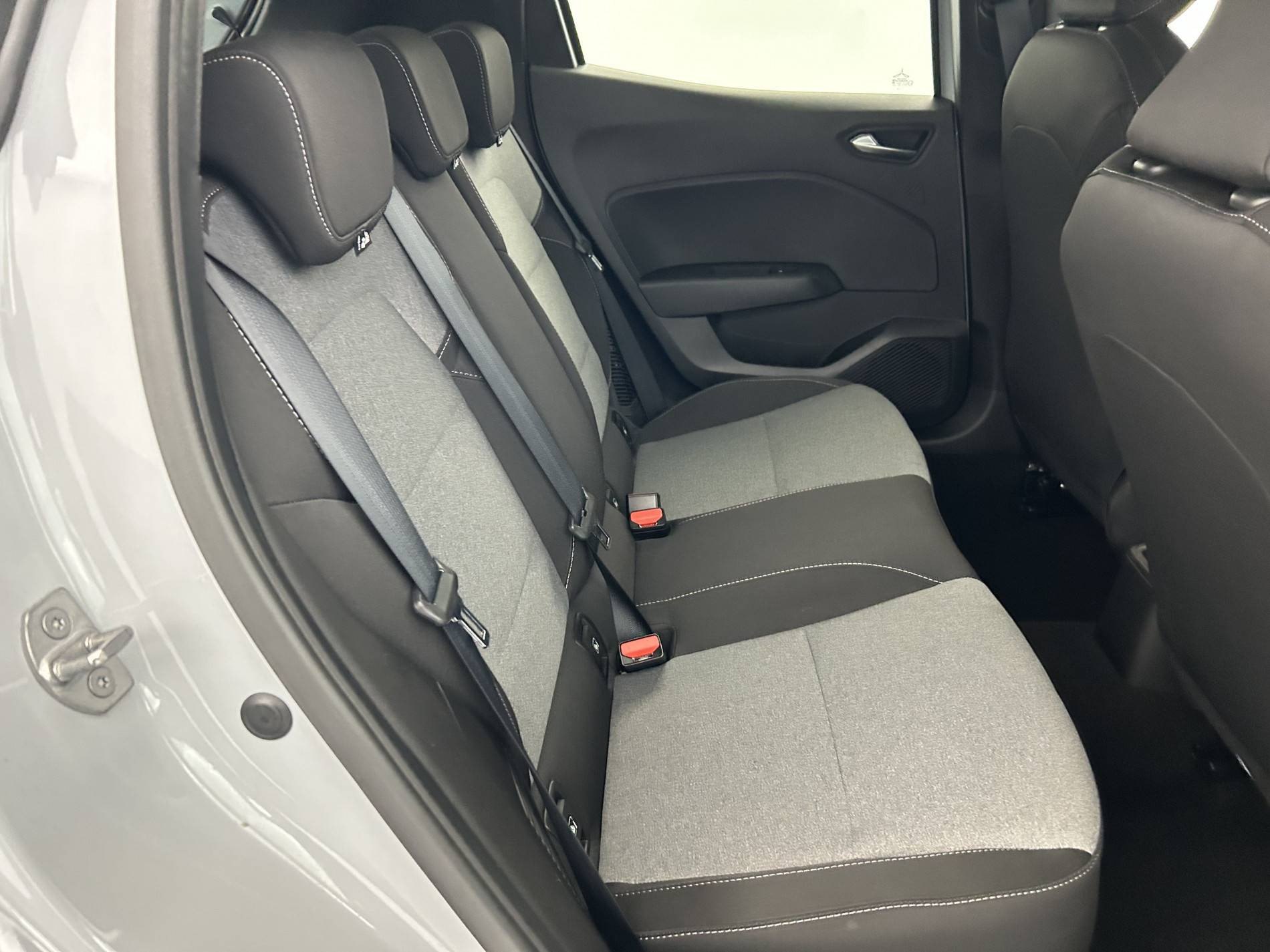 Vente en ligne Renault Clio 5 Clio E-Tech full hybrid 145 ch GSR2 au prix de 20 000 €