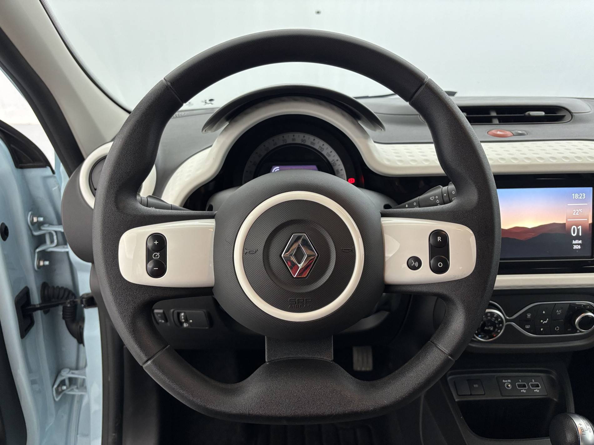 Vente en ligne Renault Twingo Electrique Twingo III E-Tech au prix de 12 990 €