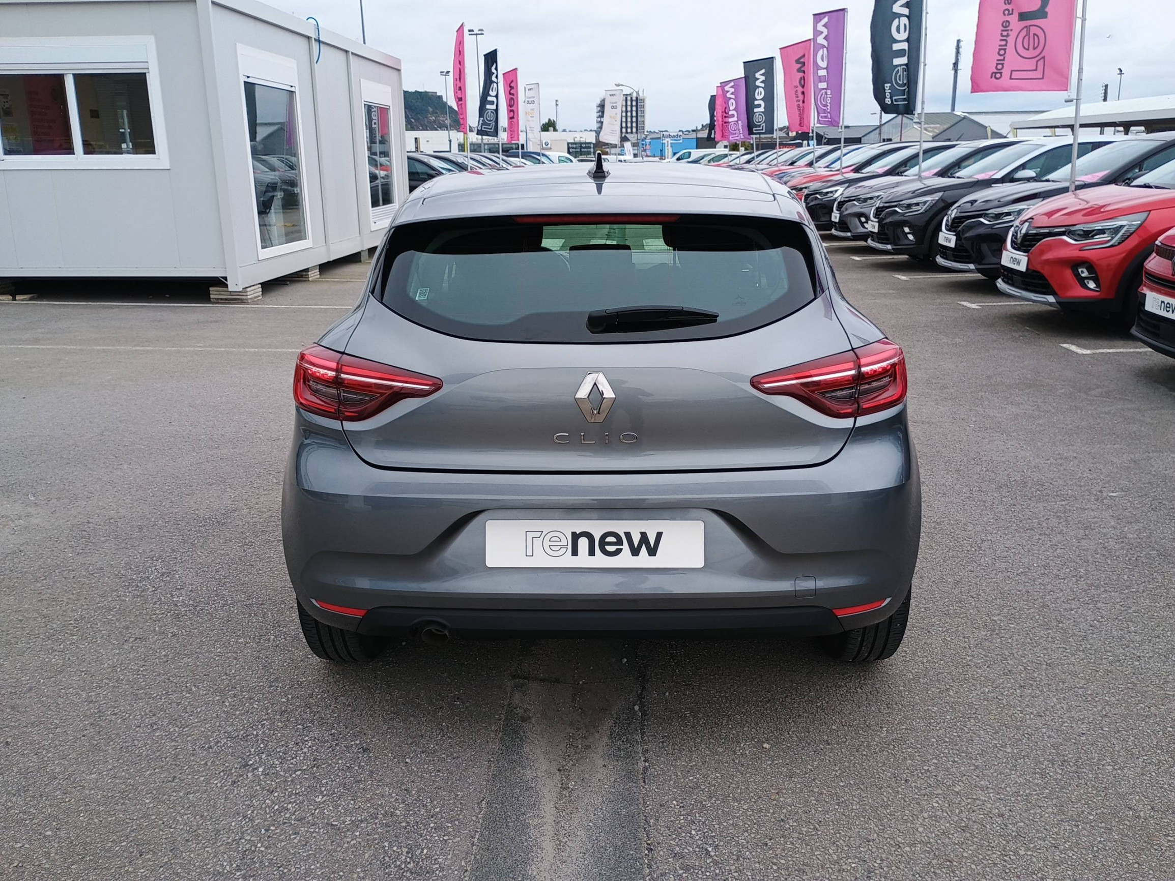 Vente en ligne Renault Clio 5 Clio TCe 90 au prix de 13 790 €