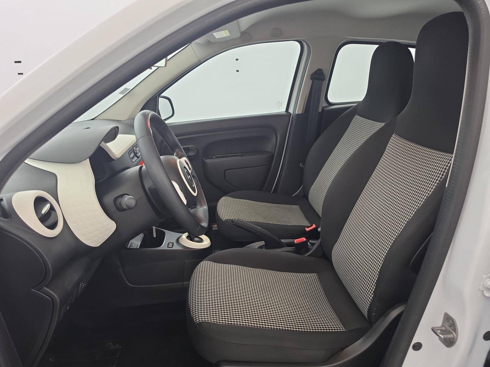 Vente en ligne Renault Twingo Electrique Twingo III E-Tech au prix de 10 950 €