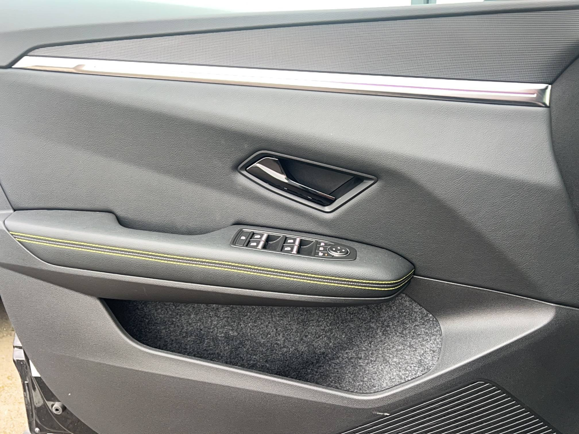 Vente en ligne Renault Scenic E-Tech Scenic E-Tech électrique 220 ch grande autonomie au prix de 37 749 €