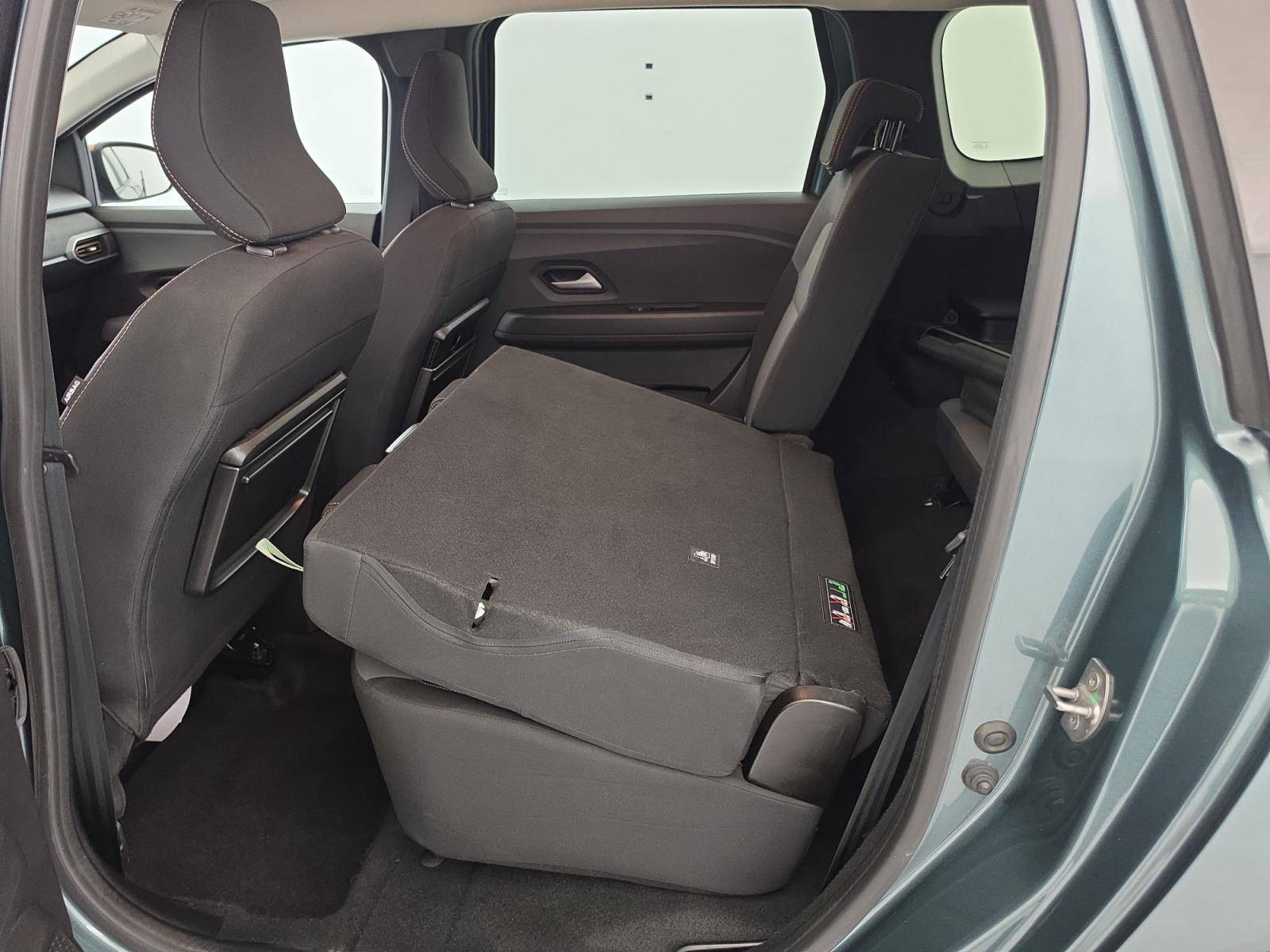 Vente en ligne Dacia Jogger  Hybrid 140 7 places GSR2 au prix de 24 990 €