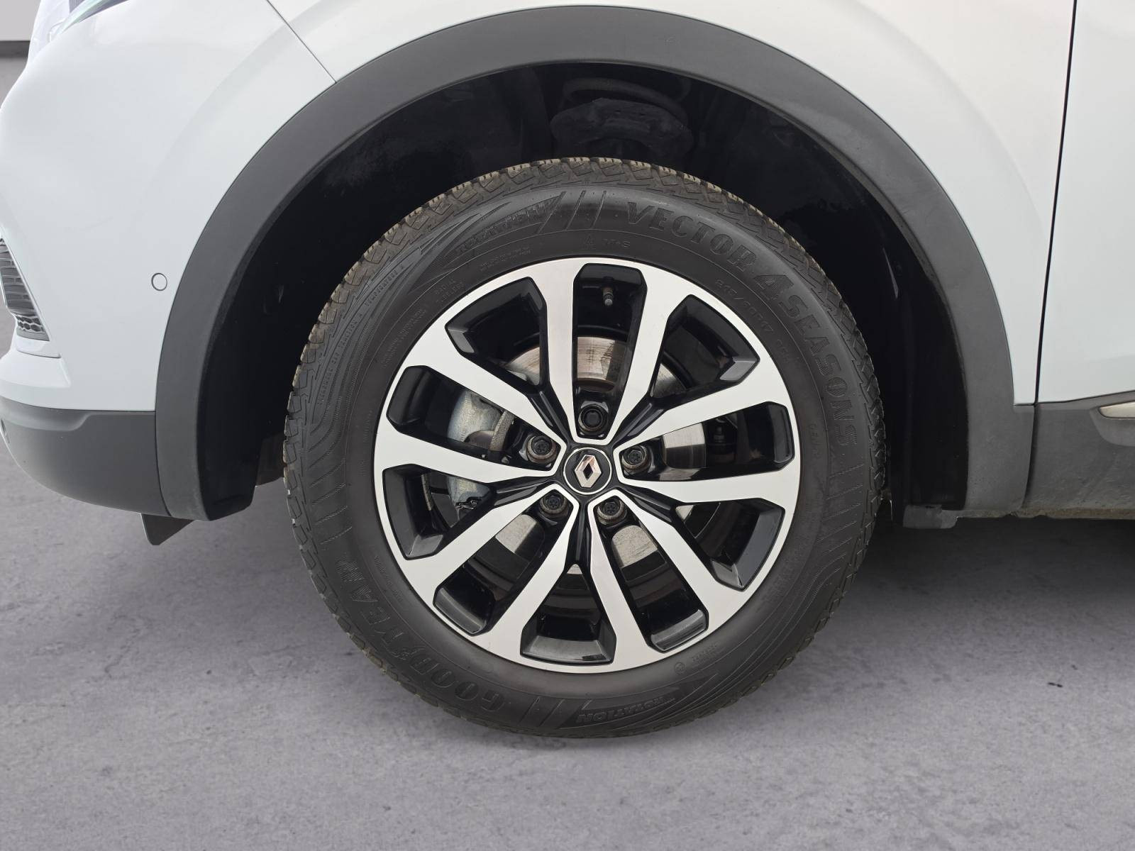 Vente en ligne Renault Kadjar  Blue dCi 115 EDC au prix de 20 490 €