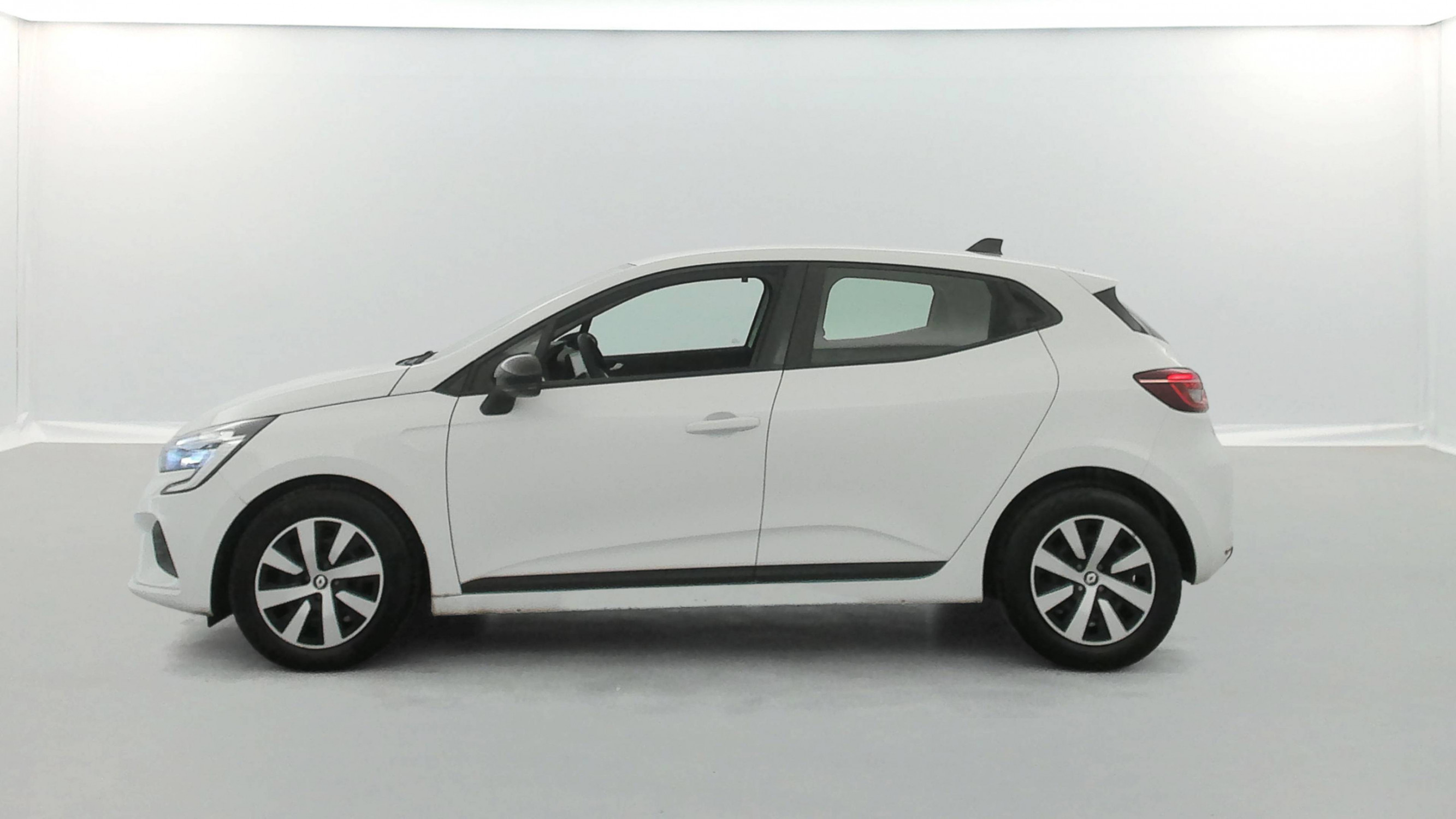 Vente en ligne Renault Clio 5 Clio TCe 90 au prix de 13 990 €