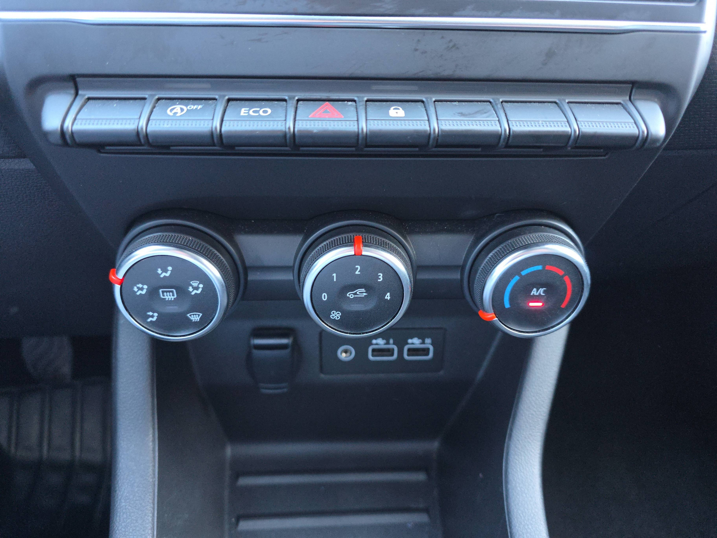 Vente en ligne Renault Clio 5 Clio TCe 90 au prix de 13 490 €