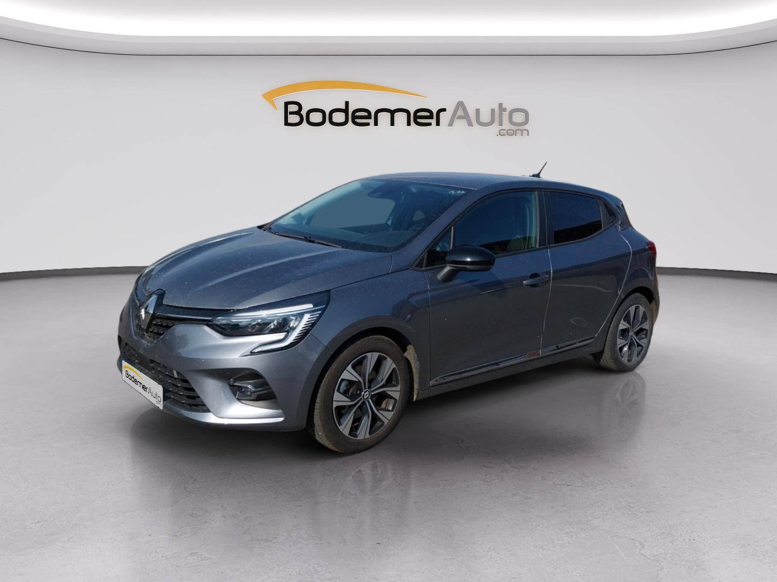 Renault Clio 5 Clio E-Tech full hybrid 145 occasion de 2023 en vente à Brest