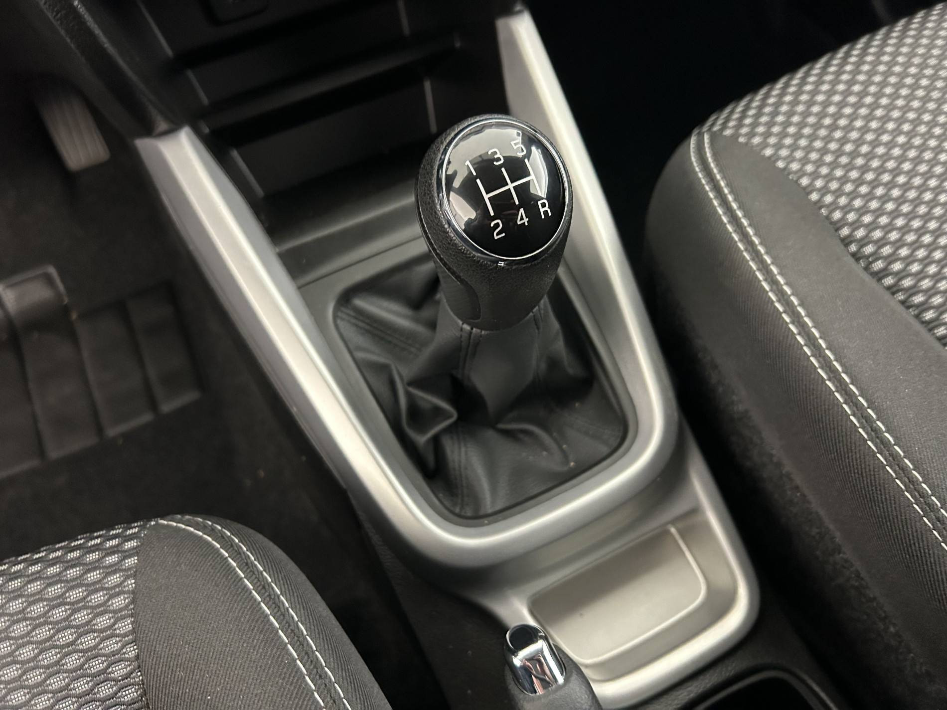 Vente en ligne Suzuki Vitara  1.6 VVT au prix de 14 590 €
