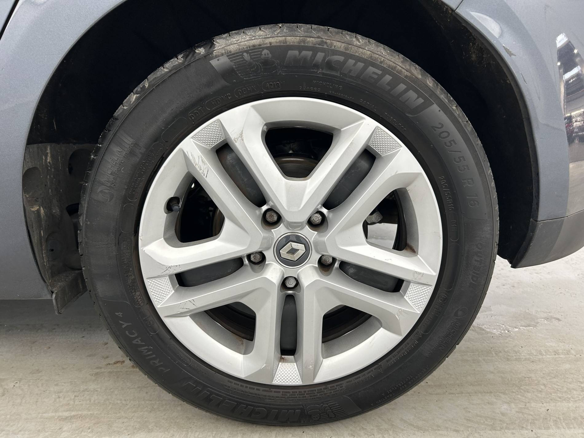 Vente en ligne Renault Megane 4 Mégane IV Berline Blue dCi 115 EDC au prix de 14 790 €