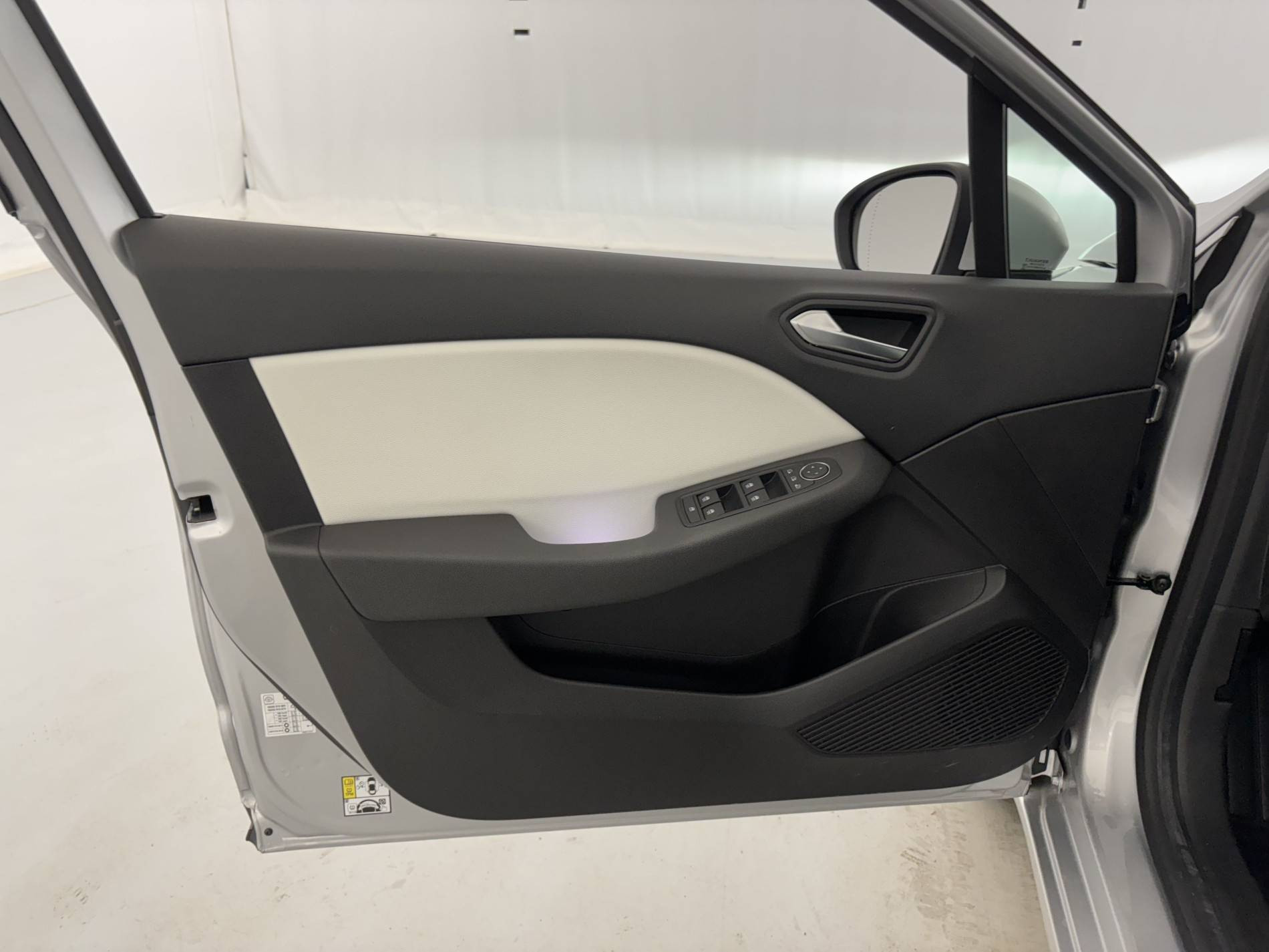 Vente en ligne Renault Clio 5 Clio TCe 90 - 21N au prix de 14 890 €