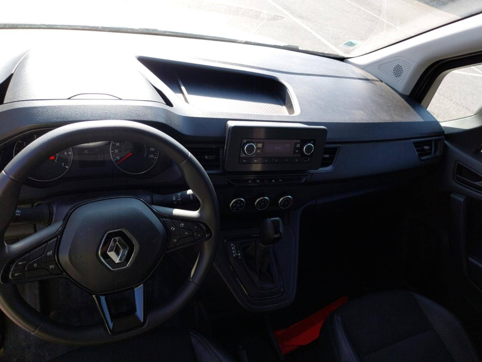 Vente en ligne Renault Kangoo Van  BLUE DCI 95 EDC au prix de 17 991 €