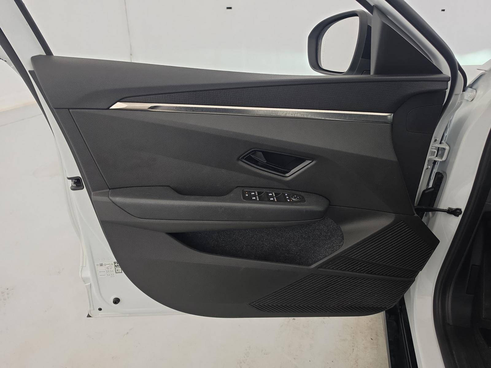 Vente en ligne Renault Megane E-Tech  EV40 130ch standard charge au prix de 17 900 €