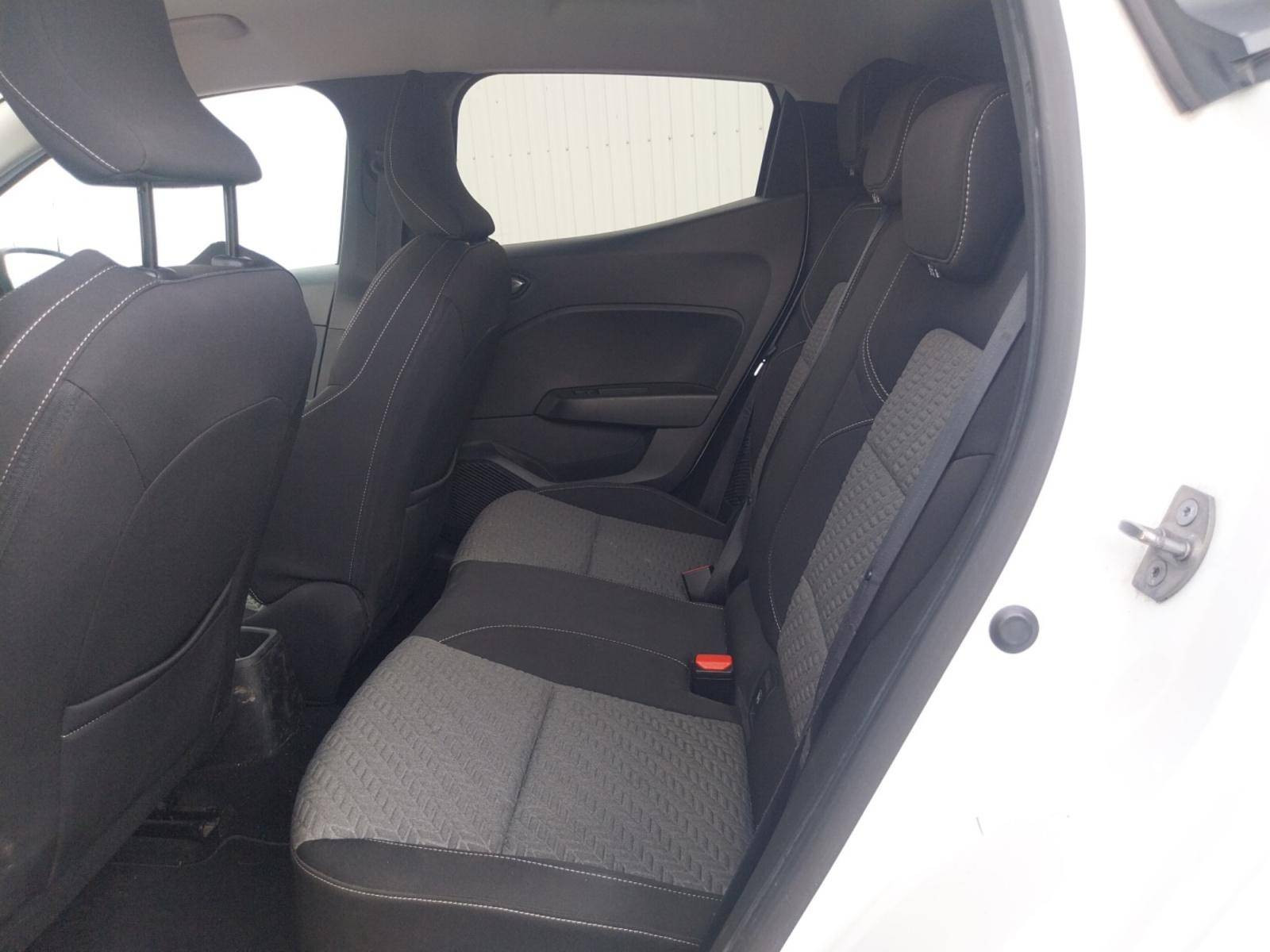 Vente en ligne Renault Clio 5 Clio E-Tech full hybrid 145 au prix de 15 890 €