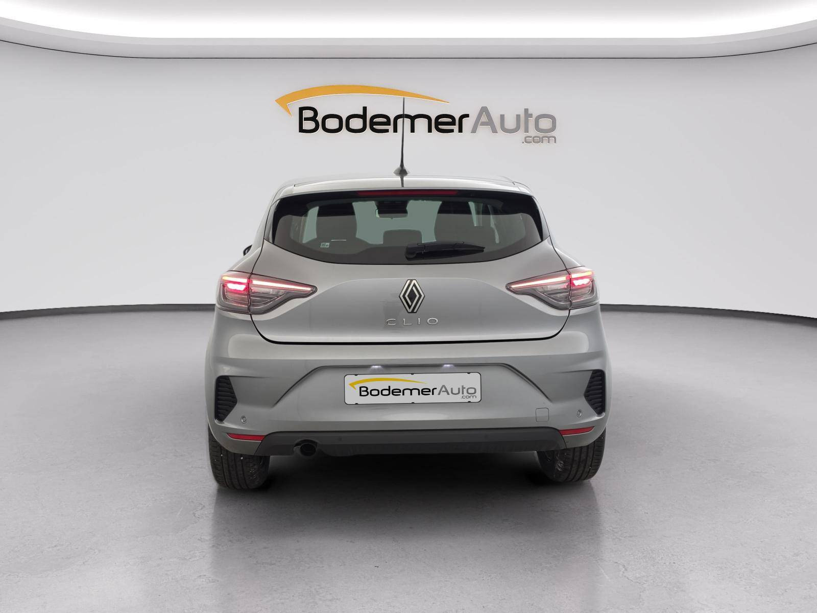 Vente en ligne Renault Clio 5 Clio Blue dCi 100 ch GSR2 au prix de 16 990 €