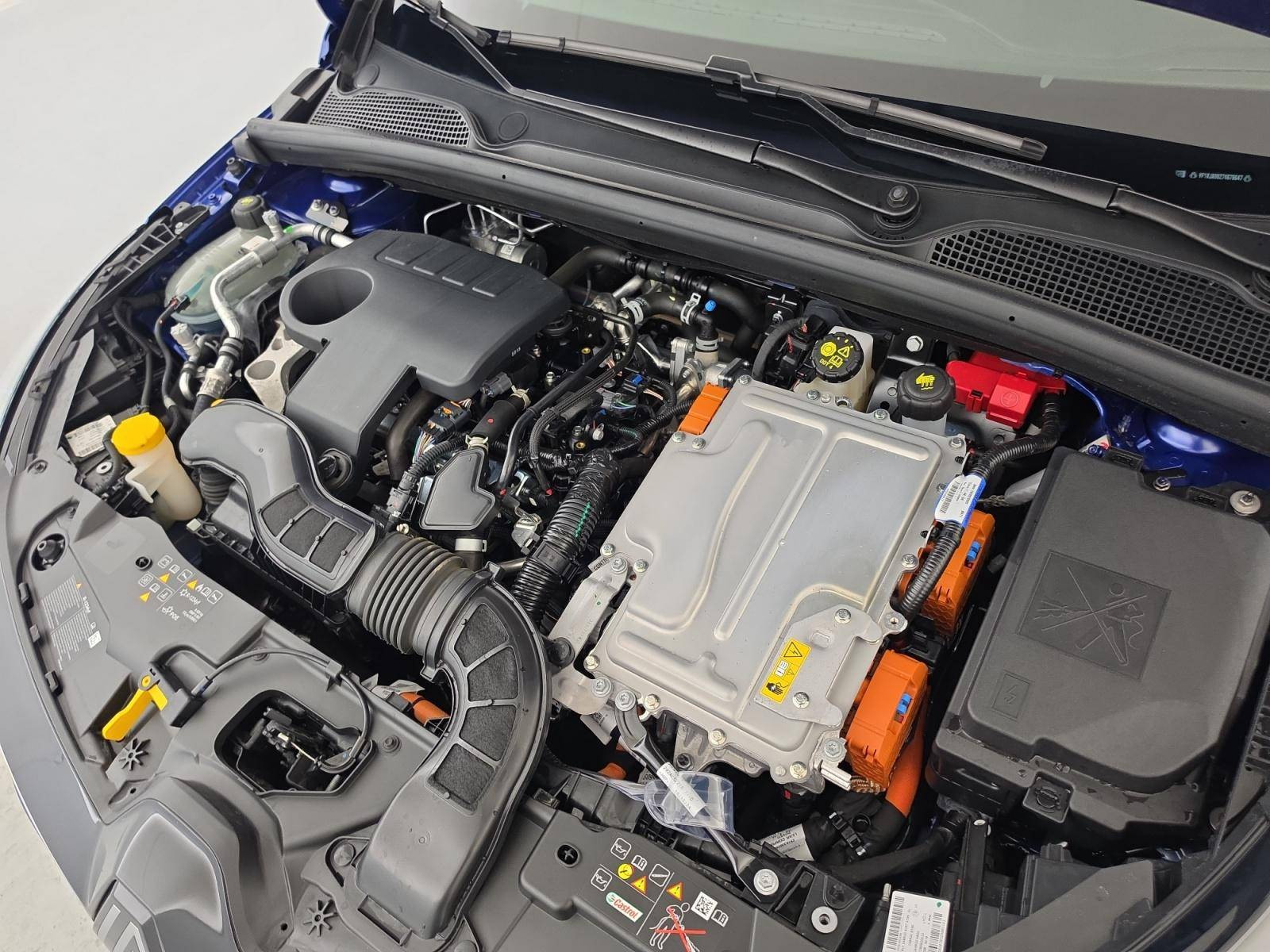 Vente en ligne Renault Clio 5 Clio E-Tech full hybrid 145 ch GSR2 au prix de 20 990 €