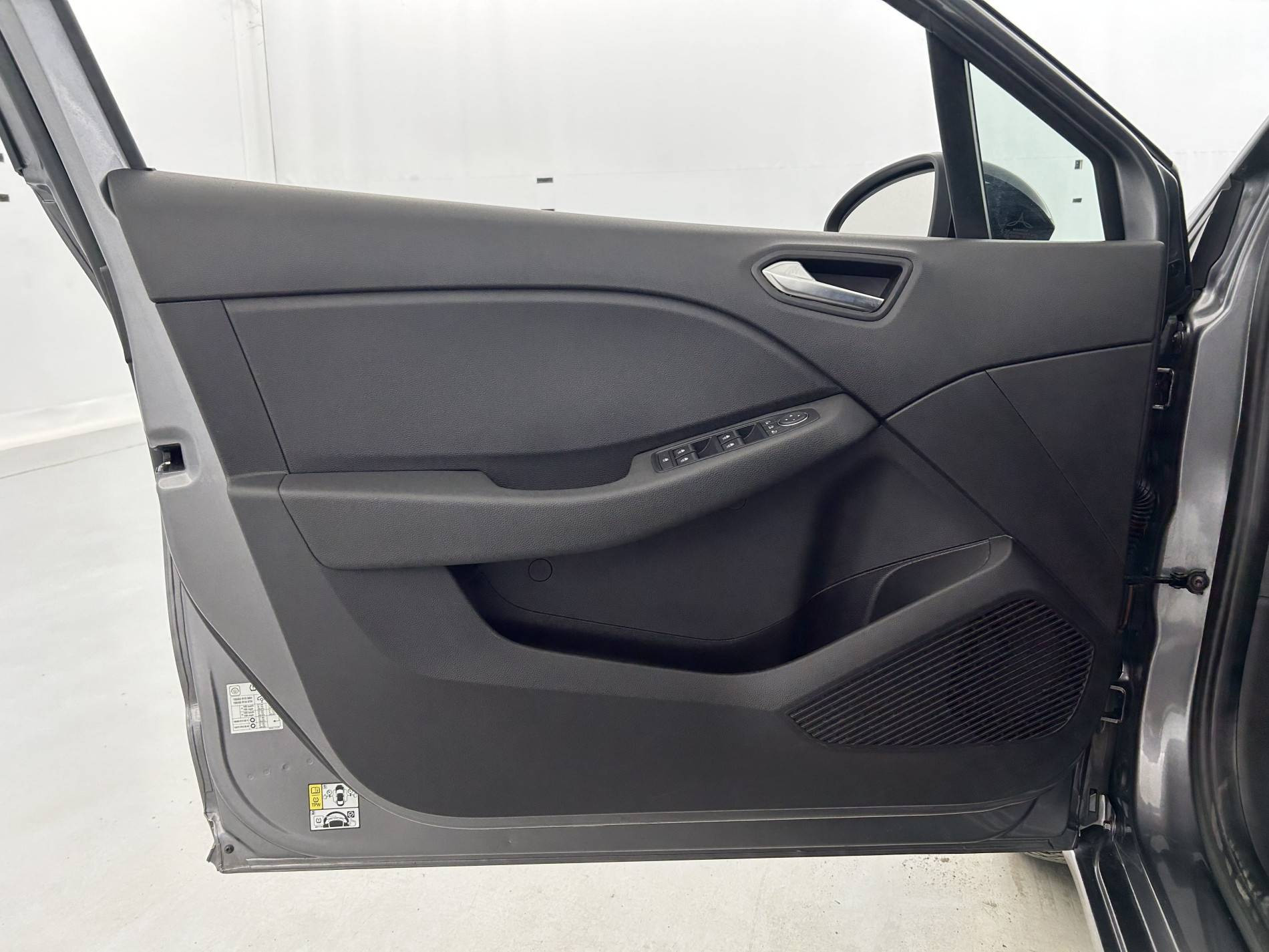 Vente en ligne Renault Clio 5 Clio TCe 90 au prix de 13 790 €