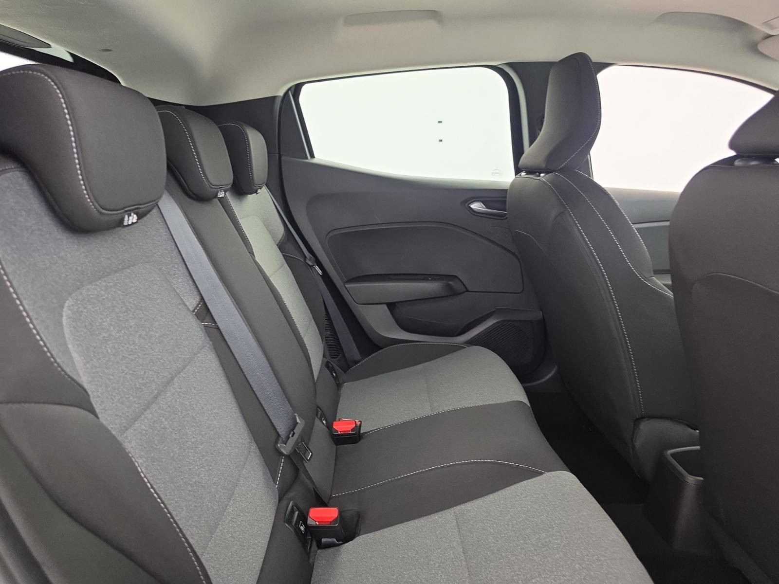 Vente en ligne Renault Clio 5 Clio E-Tech full hybrid 145 ch GSR2 au prix de 16 900 €