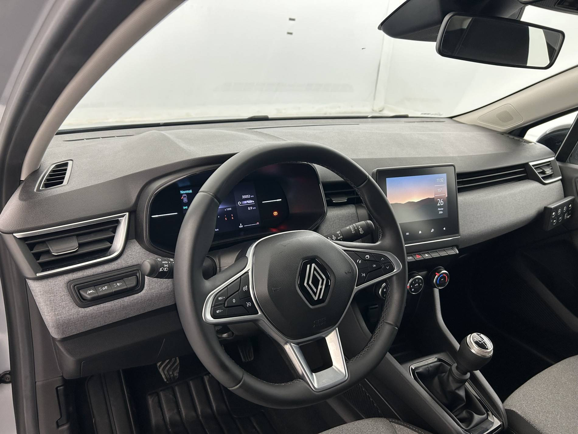 Vente en ligne Renault Clio 5 Clio dCi 100 au prix de 15 390 €