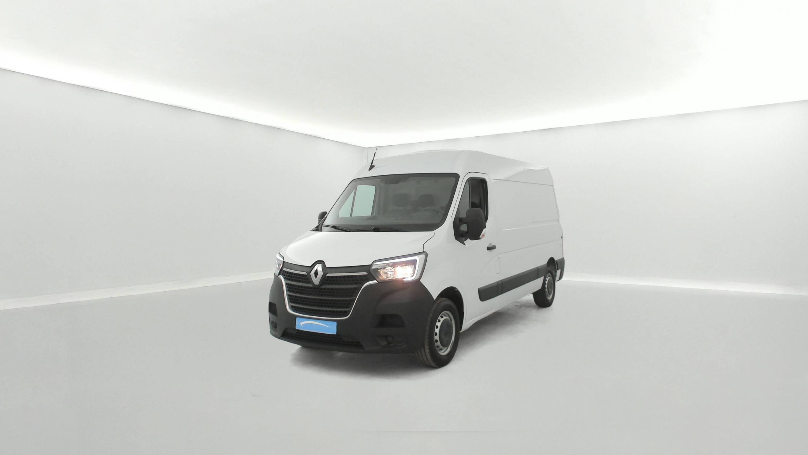 Renault Master Fourgon MASTER FGN TRAC F3500 L2H2 BLUE DCI 135 occasion de 2024 en vente à Concarneau