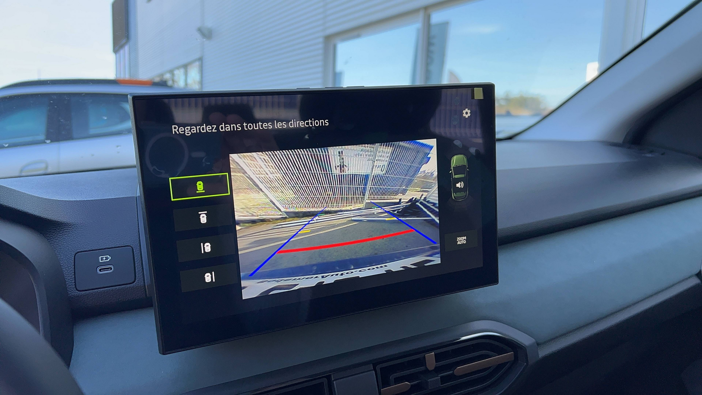 Vente en ligne Dacia Sandero Sandero ECO-G 120 auto au prix de 21 990 €