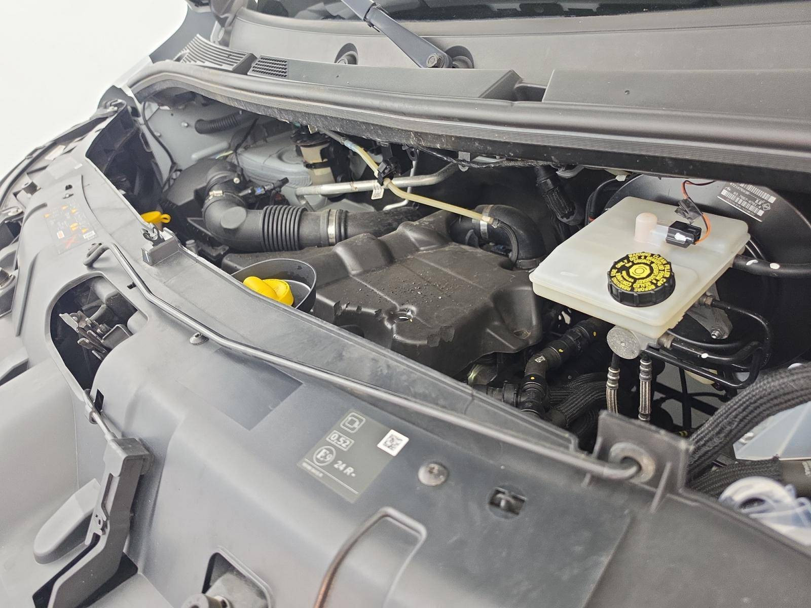 Vente en ligne Renault Master Fourgon MASTER FGN TRAC F3500 L3H3 BLUE DCI 135 au prix de 25 990 €