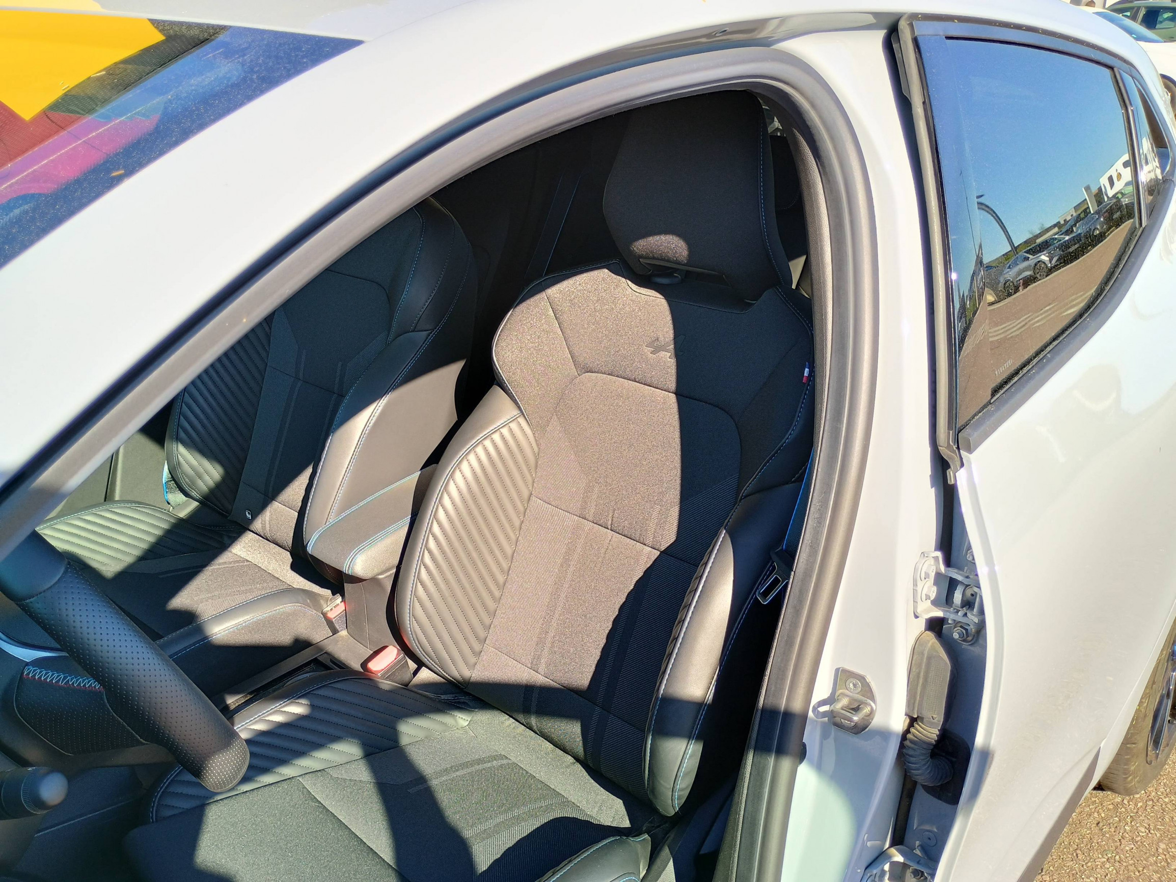 Vente en ligne Renault Clio 5 Clio E-Tech full hybrid 145 ch GSR2 au prix de 22 374 €