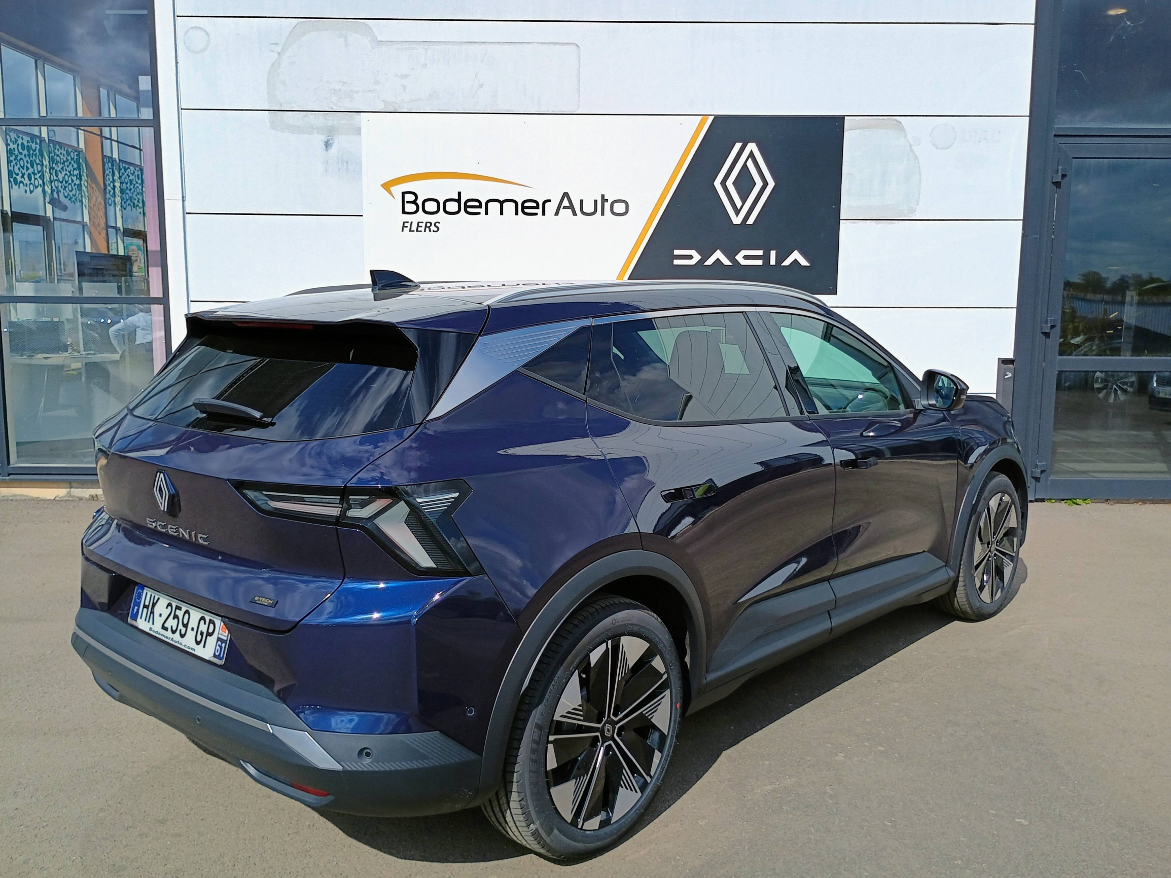 Vente en ligne Renault Scenic E-Tech Scenic E-Tech électrique 220 ch grande autonomie au prix de 46 980 €