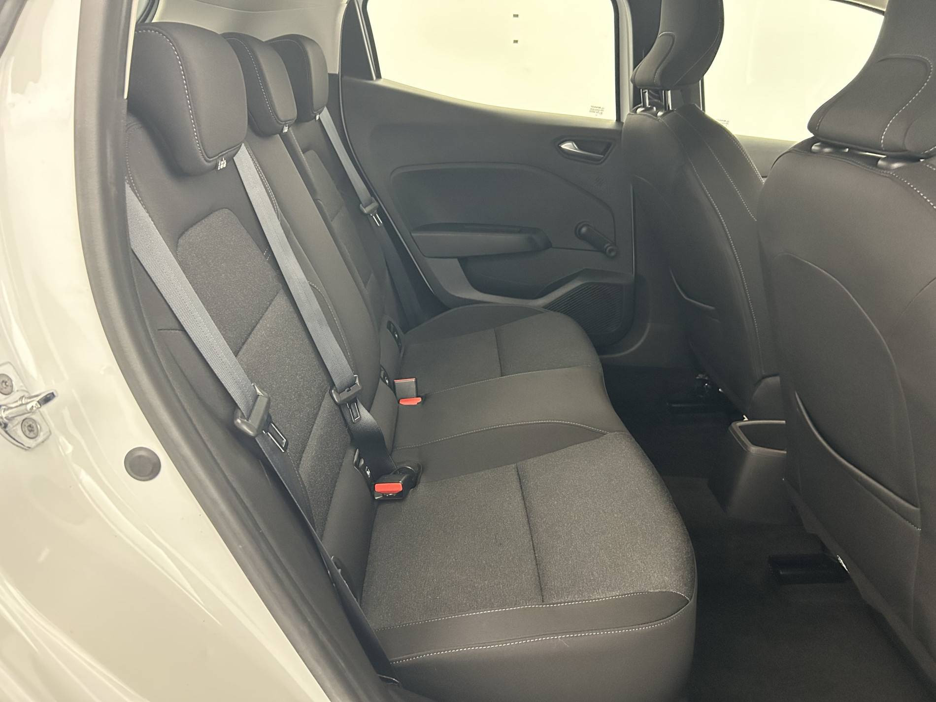 Vente en ligne Renault Clio 5 Clio TCe 90 X-Tronic - 21N au prix de 14 691 €