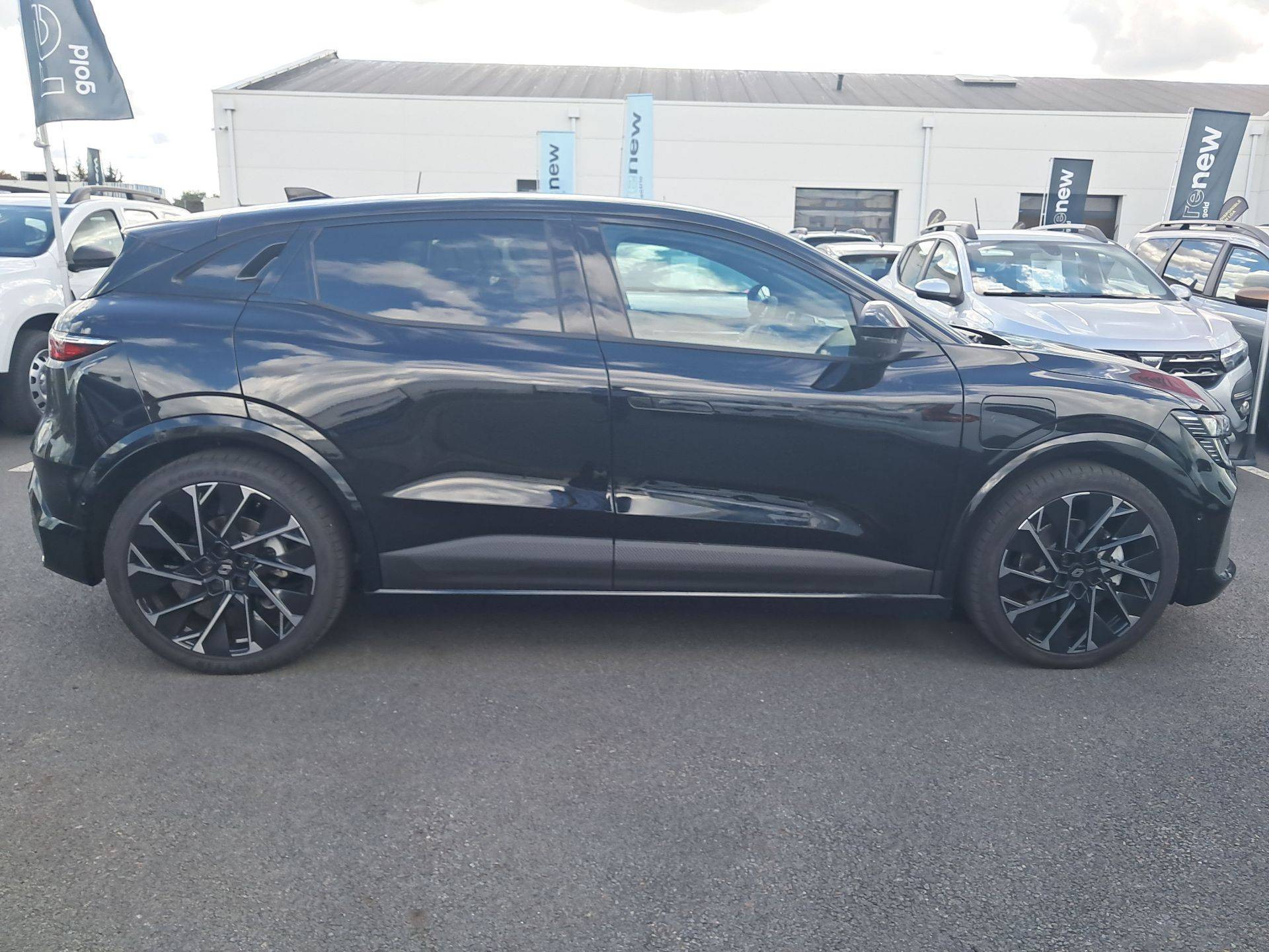 Vente en ligne Renault Megane E-Tech  220 ch autonomie confort au prix de 35 990 €