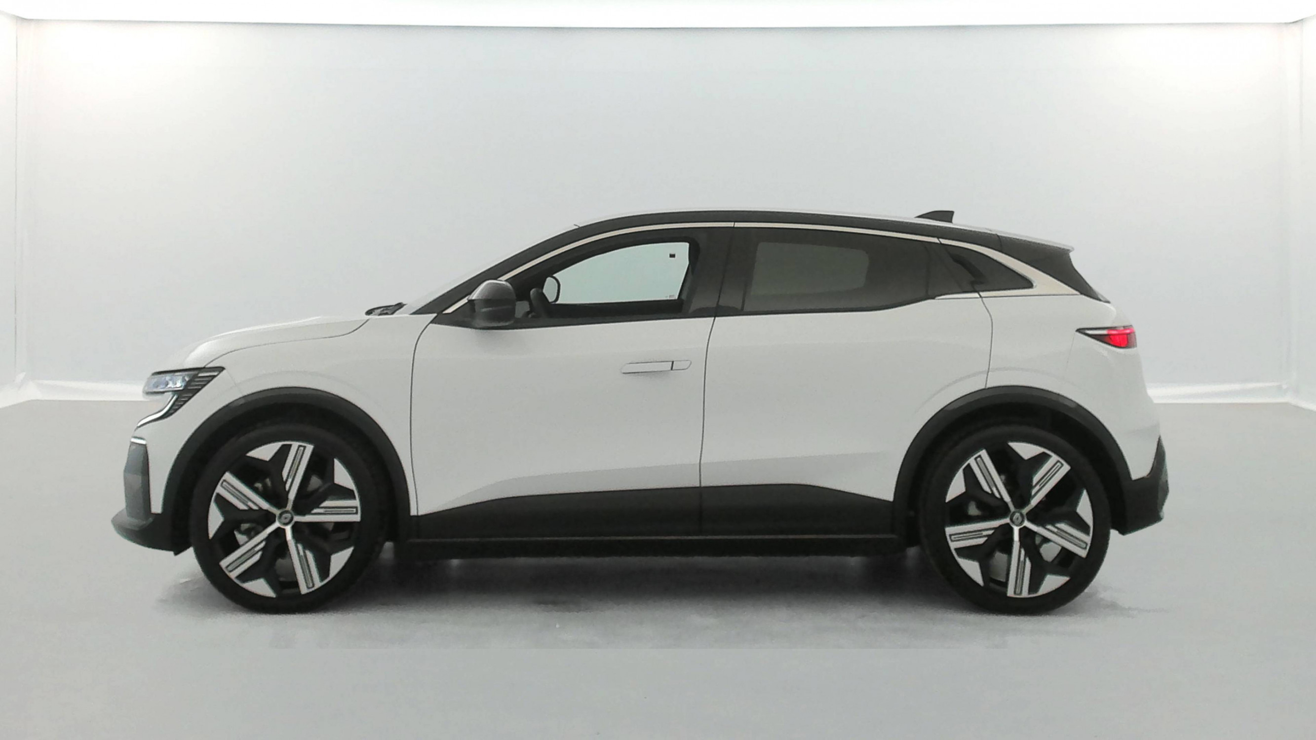 Vente en ligne Renault Megane E-Tech  220 ch autonomie confort GSR2 au prix de 33 990 €