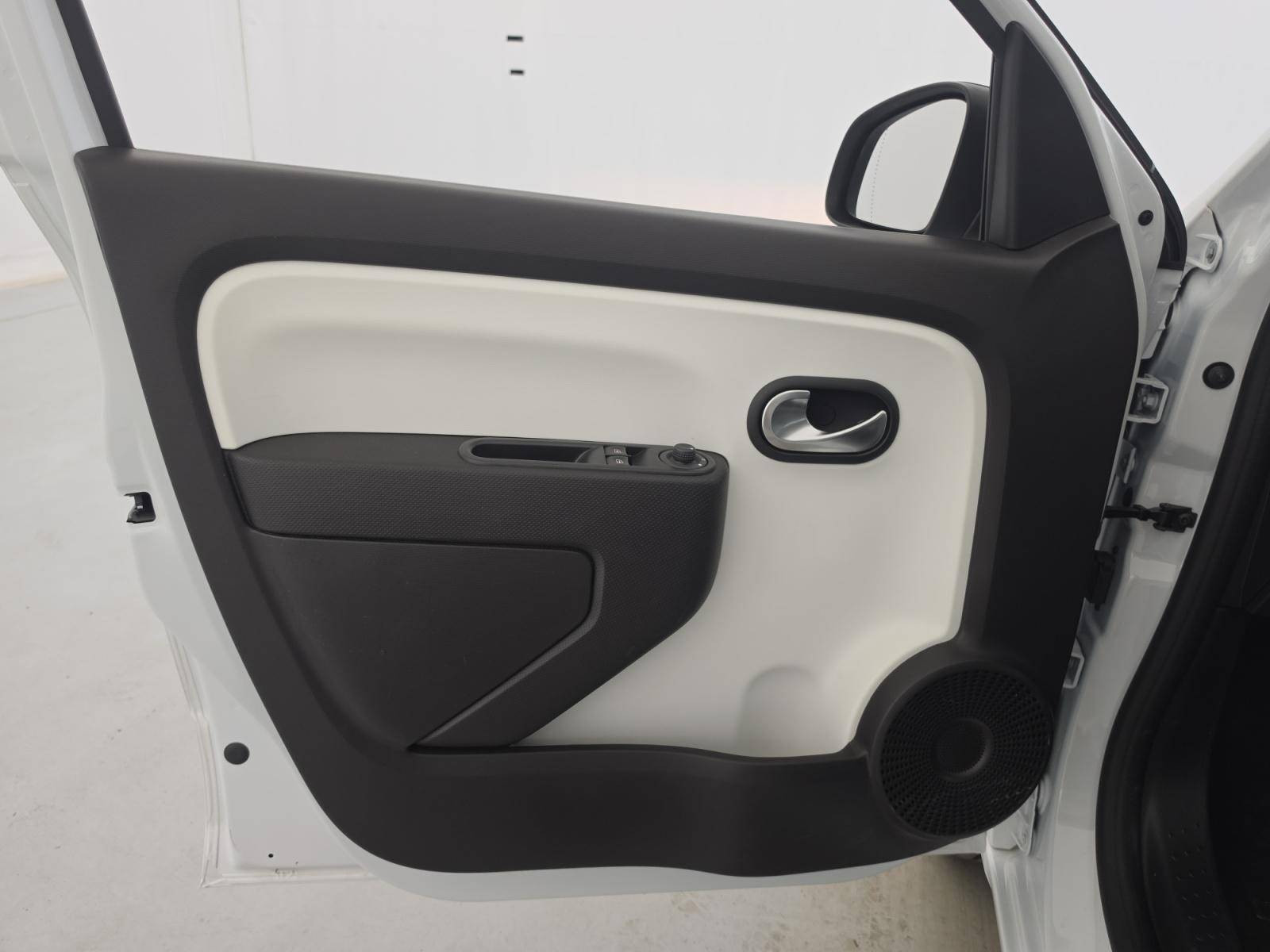 Vente en ligne Renault Twingo 3  SCe 65 au prix de 12 790 €