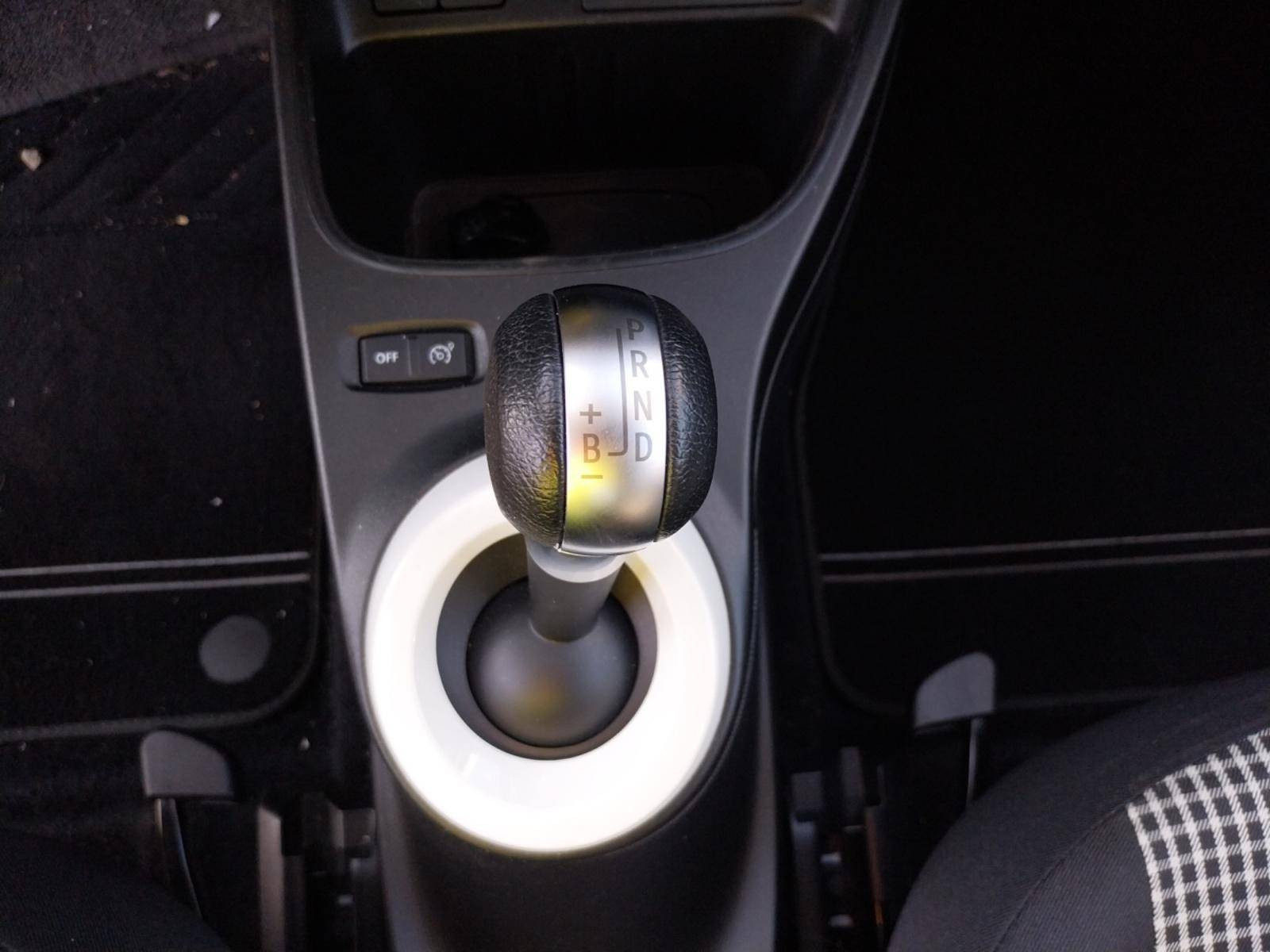 Vente en ligne Renault Twingo Electrique Twingo III E-Tech au prix de 11 990 €
