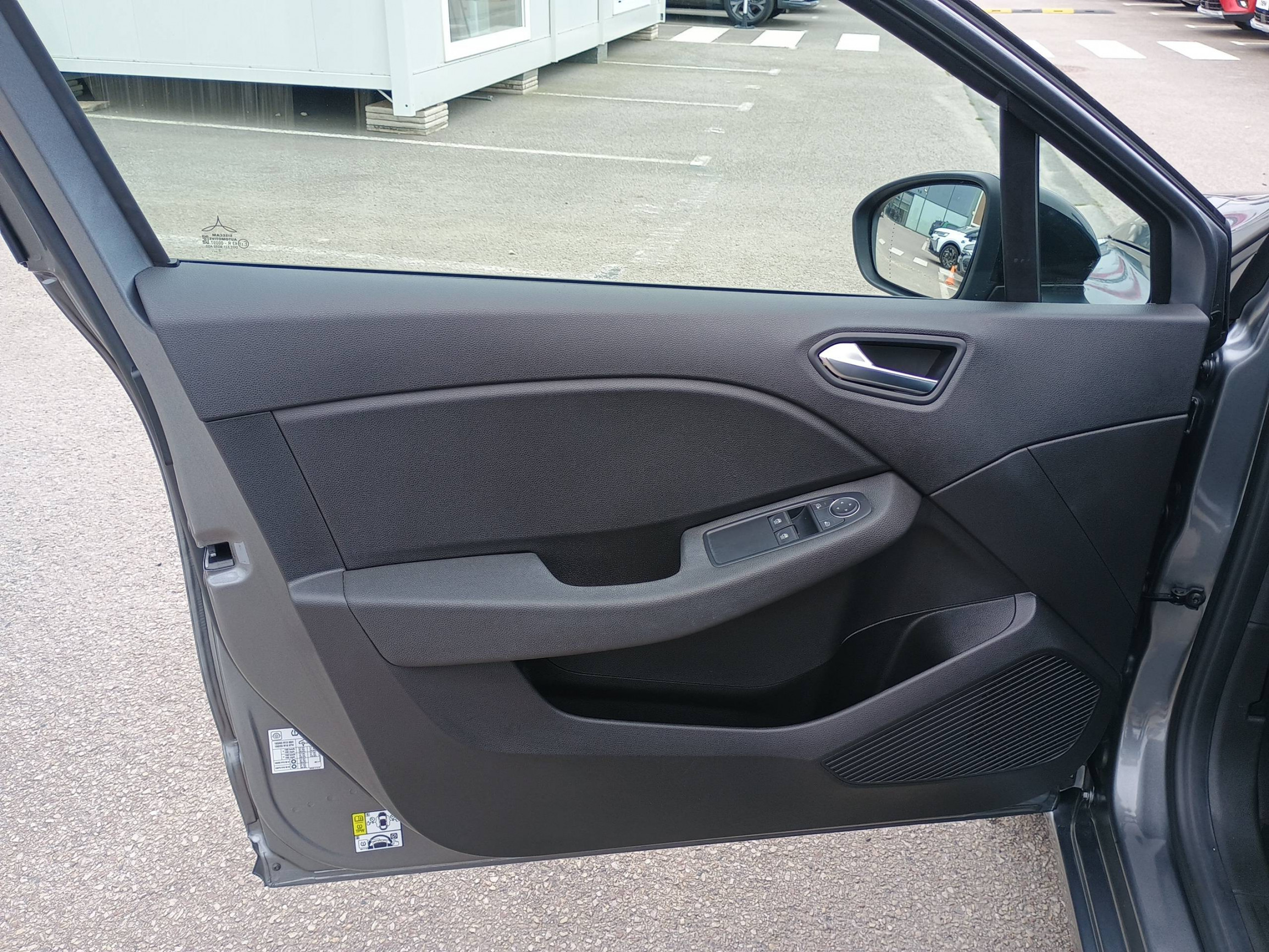 Vente en ligne Renault Clio 5 Clio TCe 90 au prix de 13 790 €