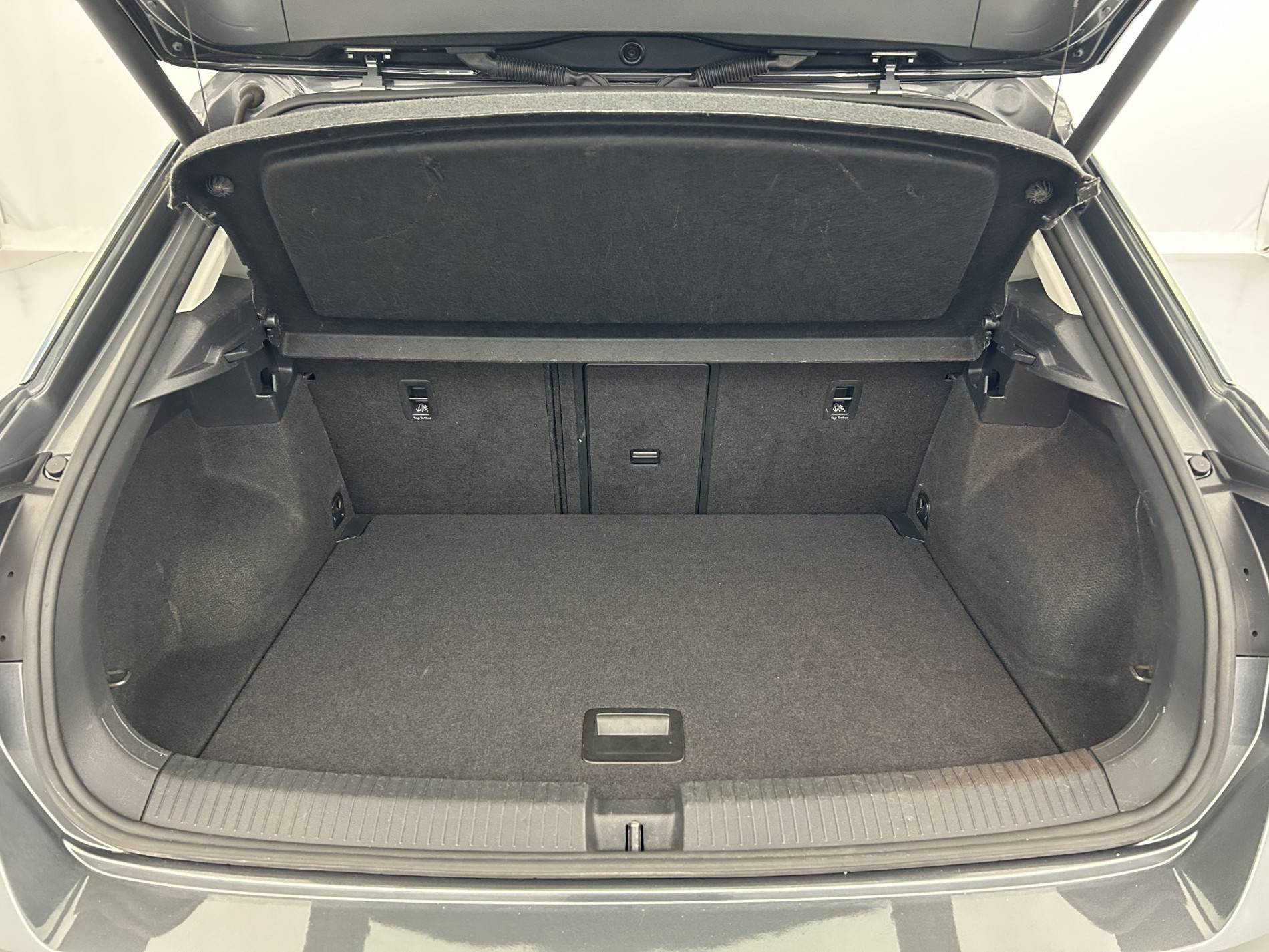 Vente en ligne Volkswagen T-Roc  1.5 TSI 150 EVO Start/Stop BVM6 au prix de 15 990 €