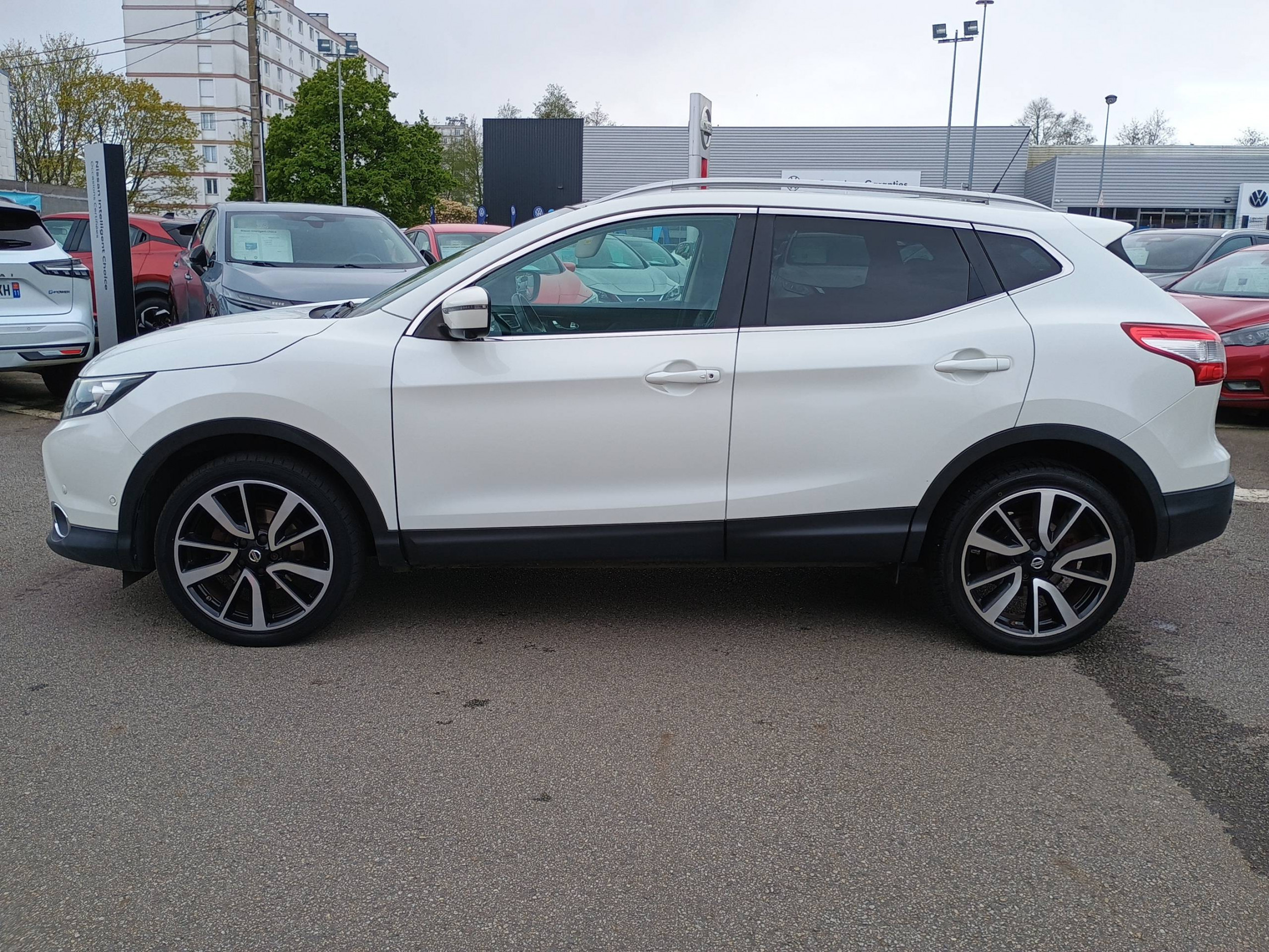 Vente en ligne Nissan Qashqai  1.5 dCi 110 au prix de 12 990 €