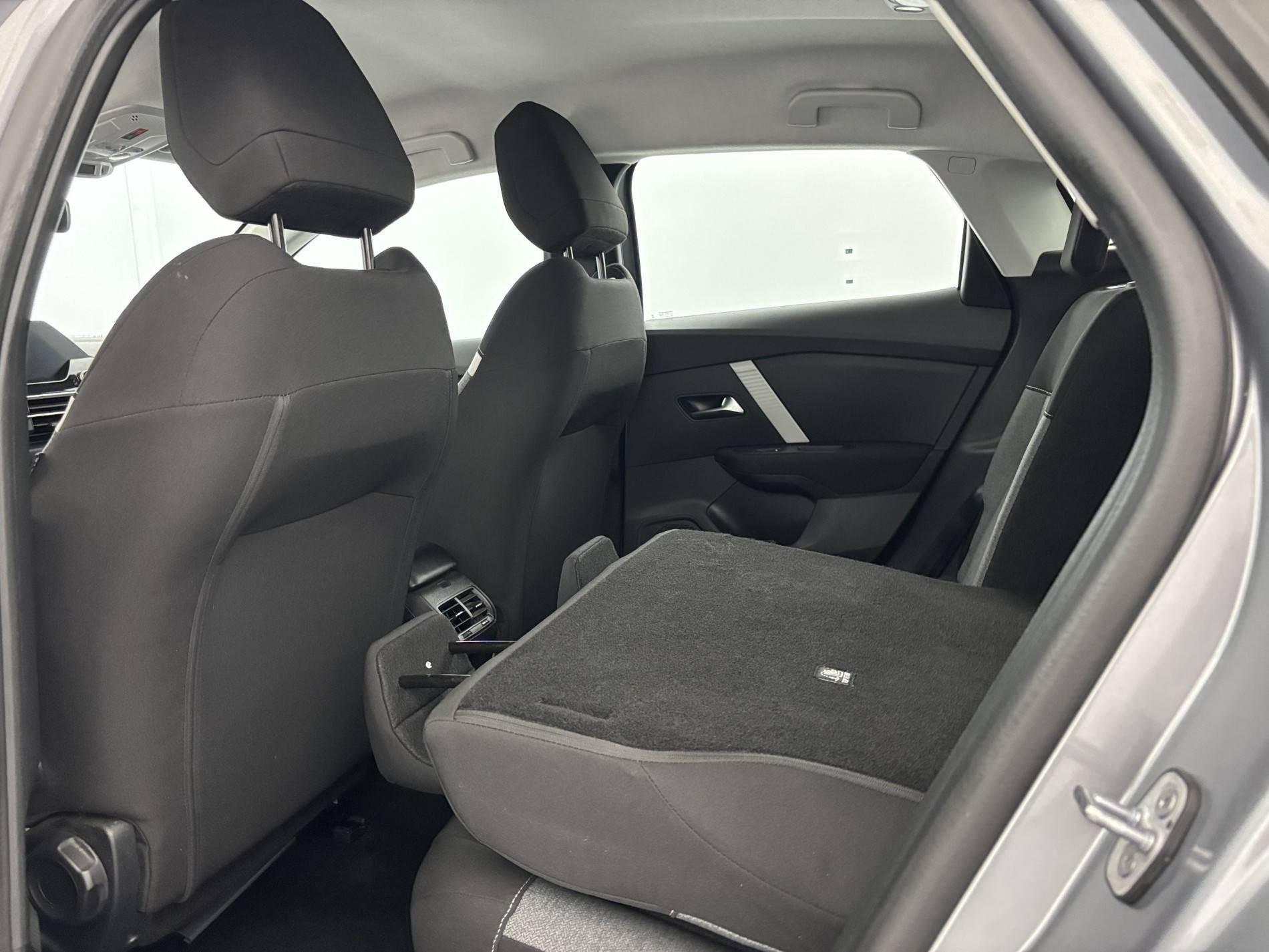 Vente en ligne Citroën C4  BlueHDi 110 S&S BVM6 au prix de 13 990 €