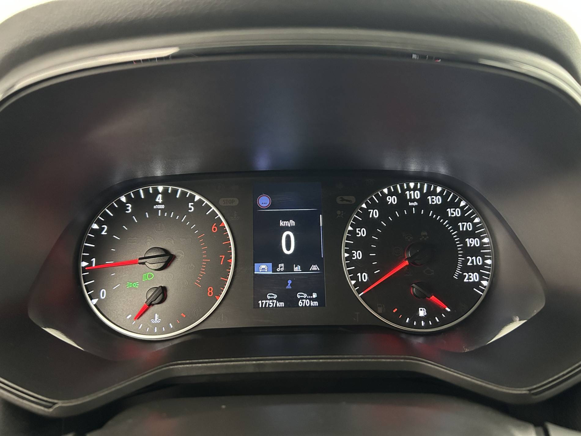 Vente en ligne Renault Clio 5 Clio TCe 90 au prix de 13 990 €