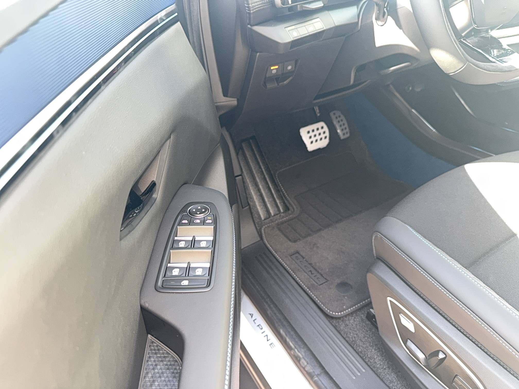 Vente en ligne Renault Scenic E-Tech  220 ch grande autonomie au prix de 47 990 €