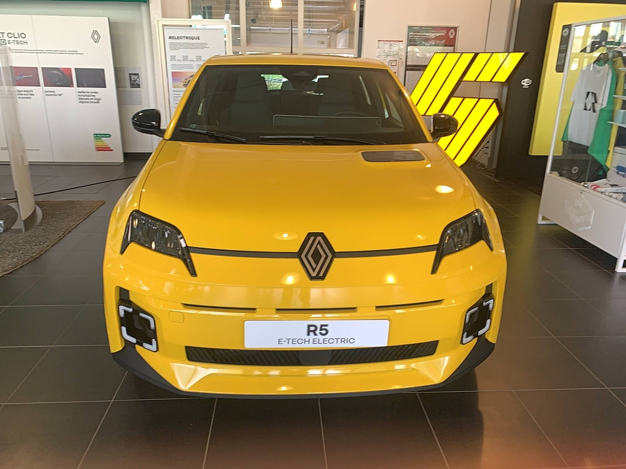 Vente en ligne Renault R5 E-Tech  120 ch autonomie urbaine au prix de 29 340 €