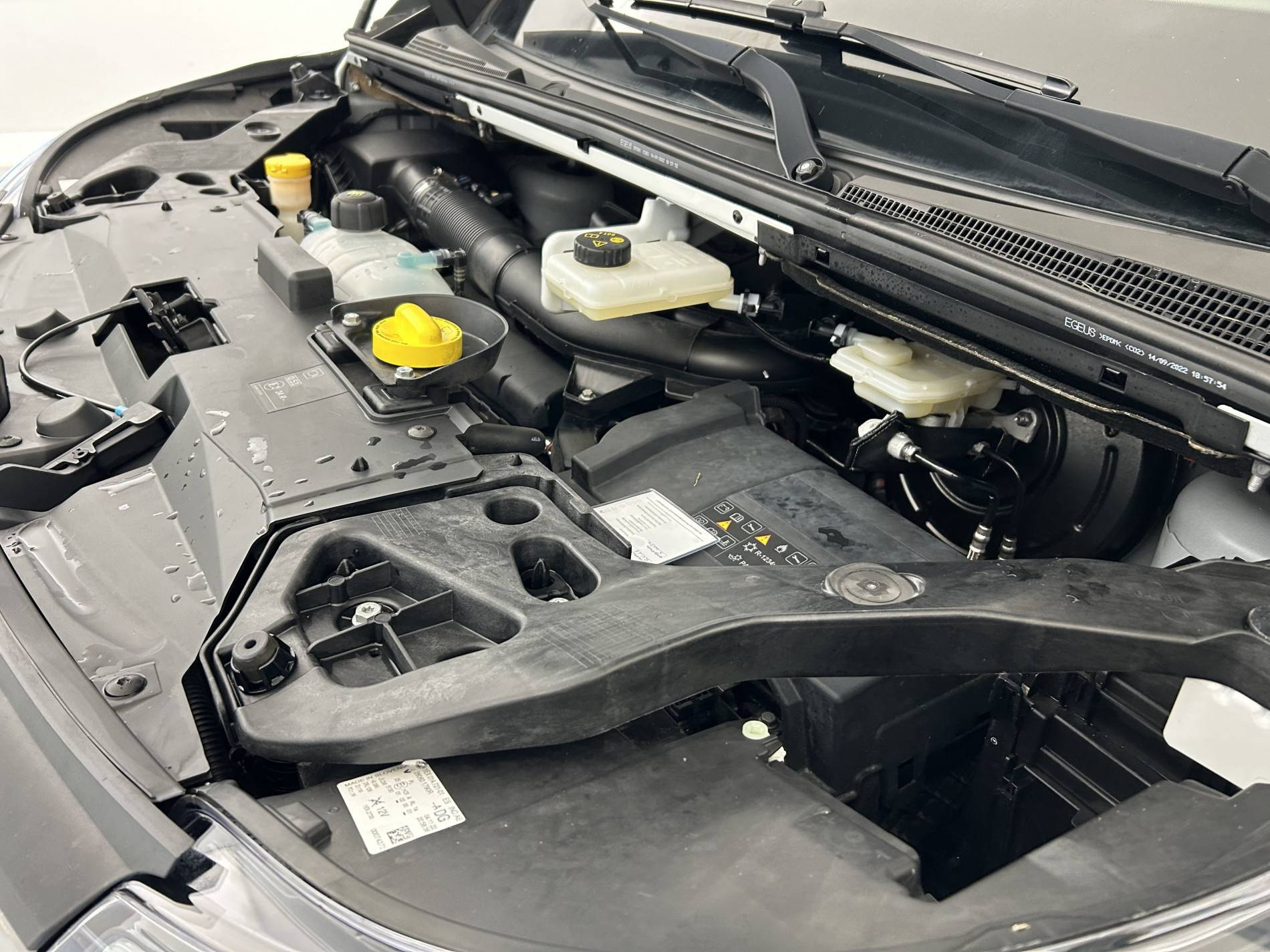 Vente en ligne Renault Trafic 3 Fourgon TRAFIC FGN L1H1 2800 KG BLUE DCI 110 au prix de 18 990 €