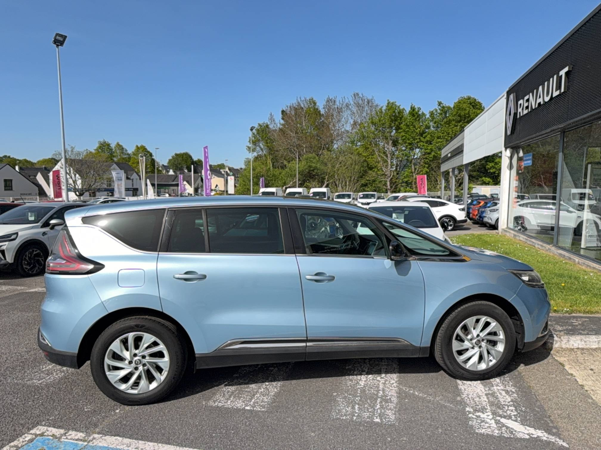 Vente en ligne Renault Espace 5 Espace dCi 160 Energy Twin Turbo au prix de 15 990 €