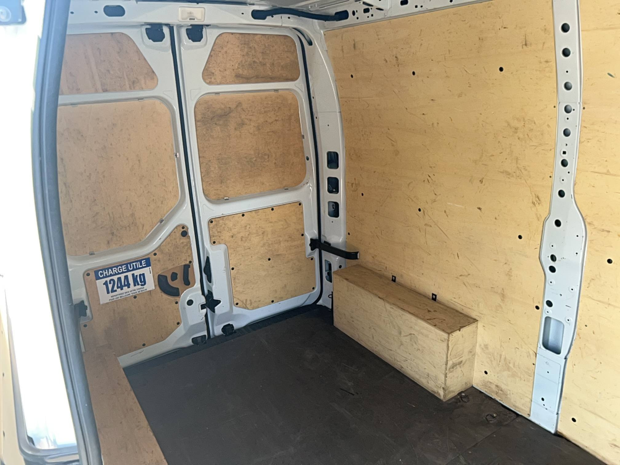 Vente en ligne Renault Master Fourgon MASTER FGN TRAC F3500 L2H2 BLUE DCI 135 au prix de 22 990 €