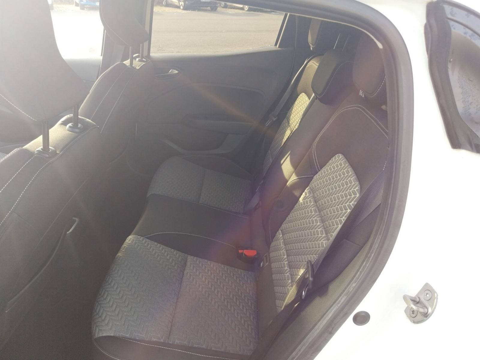 Vente en ligne Renault Clio 5 Clio TCe 90 au prix de 13 490 €