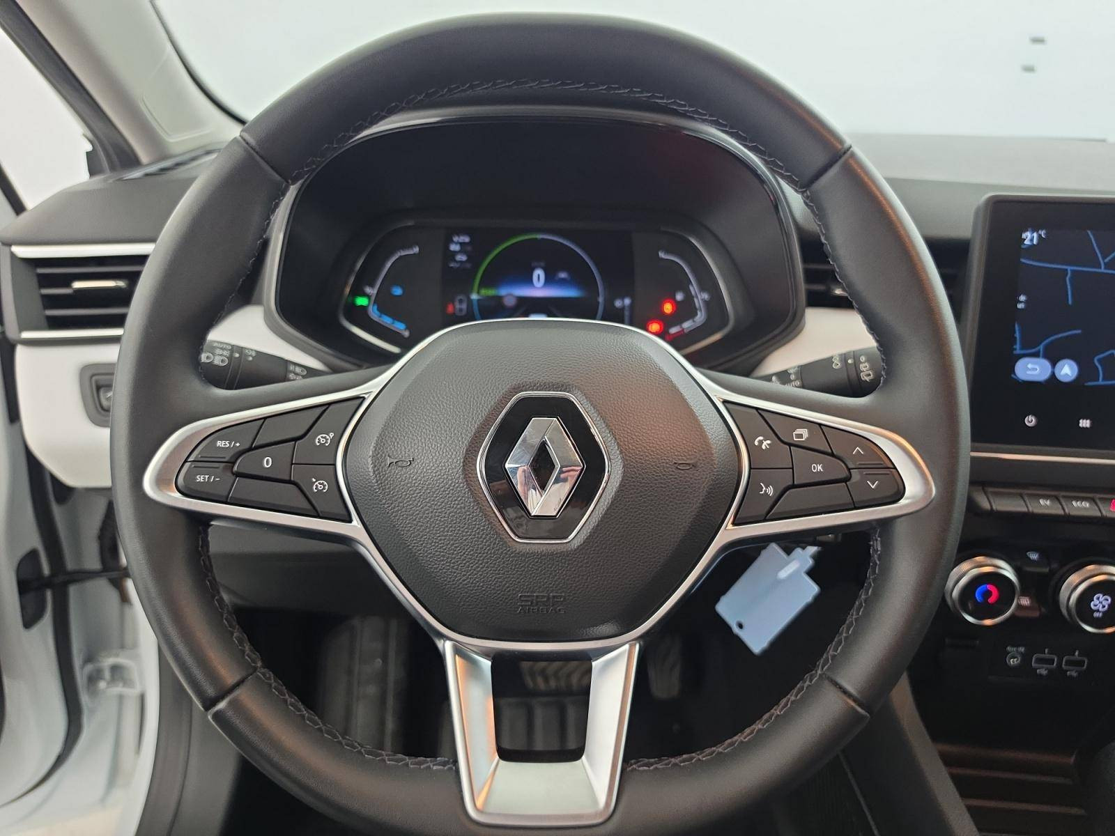 Vente en ligne Renault Clio 5 Clio E-Tech full hybrid 145 au prix de 15 990 €