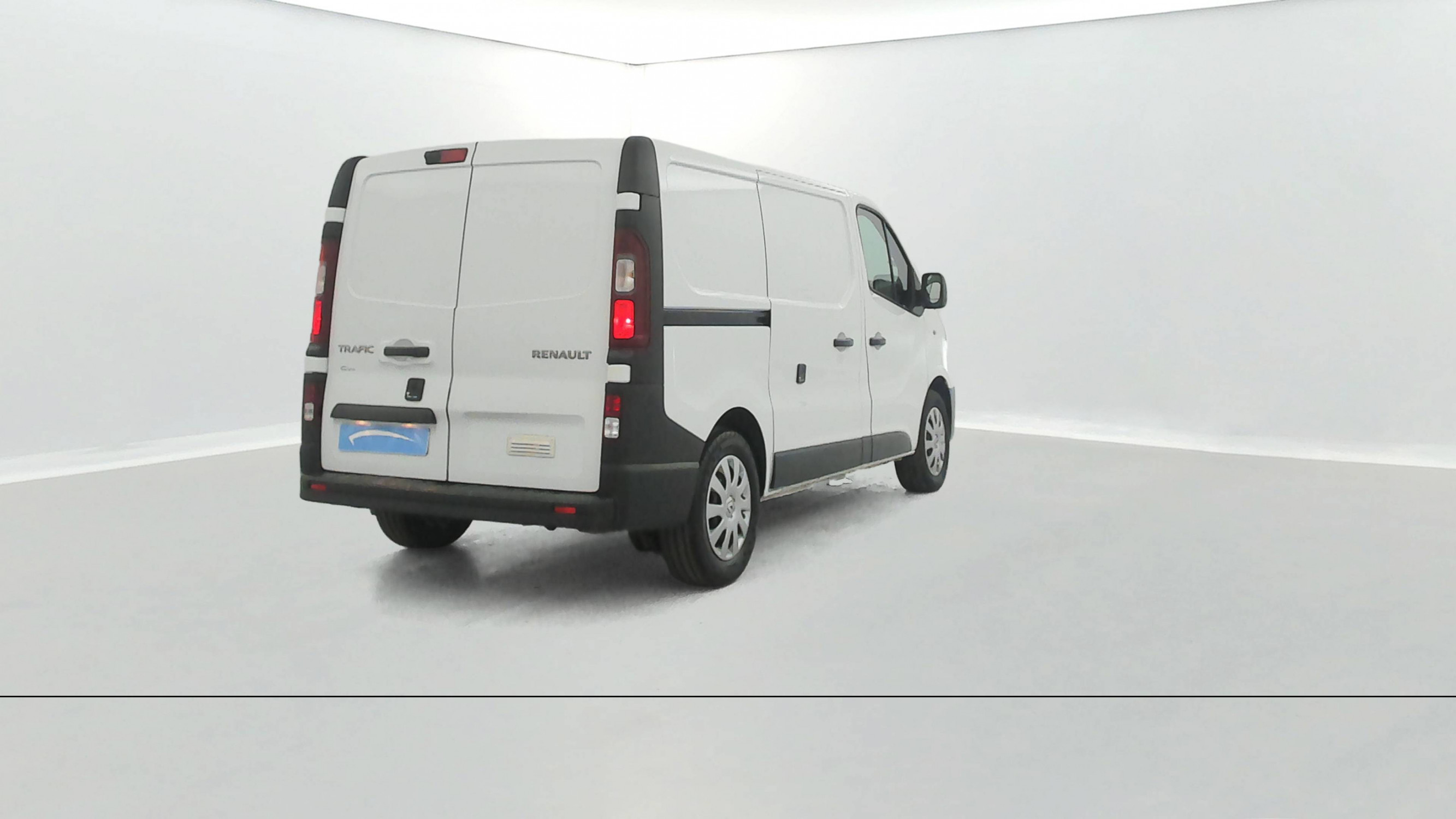 Vente en ligne Renault Trafic 3 Fourgon TRAFIC FGN L1H1 1200 KG DCI 120 au prix de 18 990 €