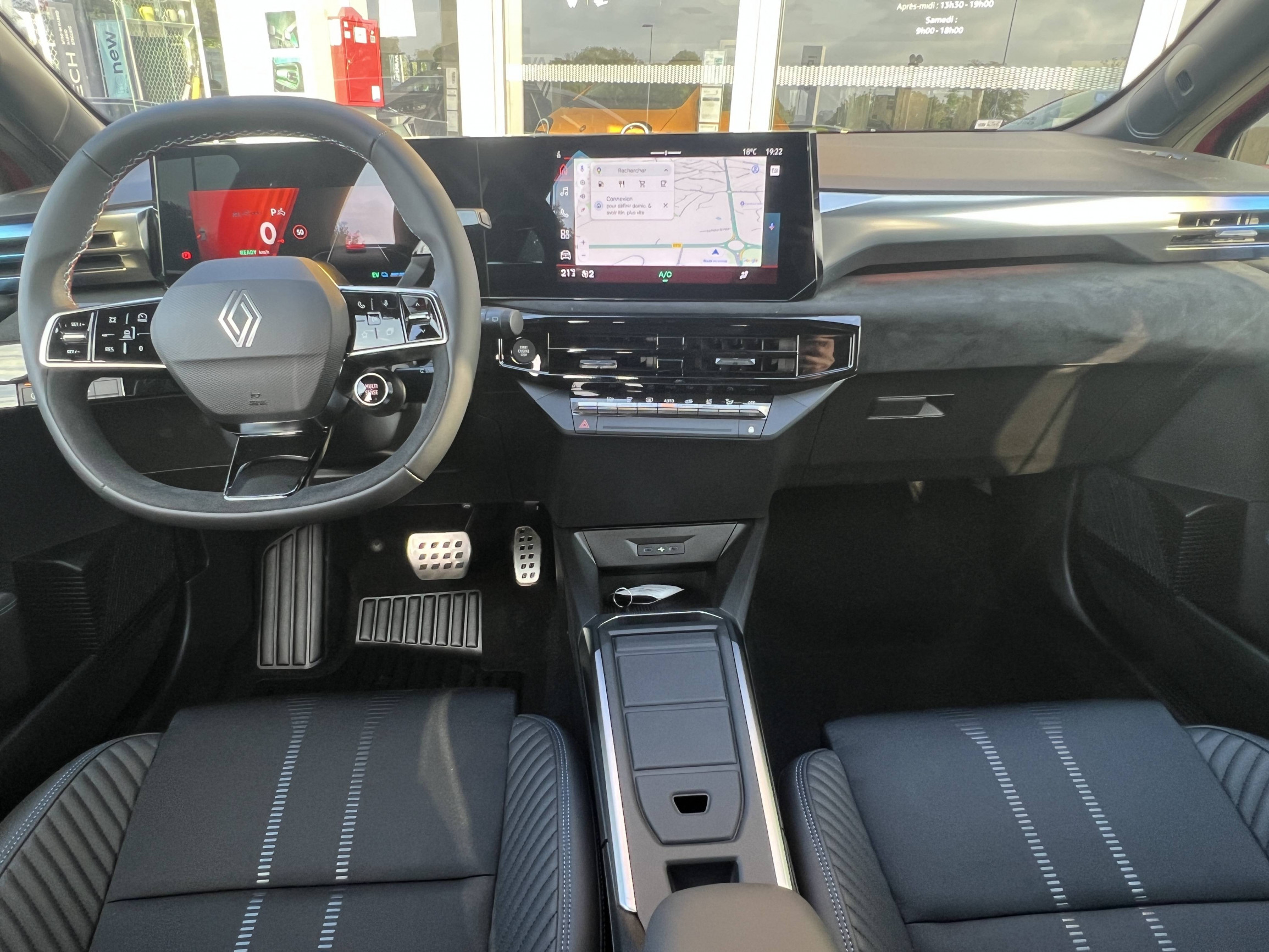 Vente en ligne Renault Clio 6 Clio E-Tech full hybrid 160 ch au prix de 28 290 €