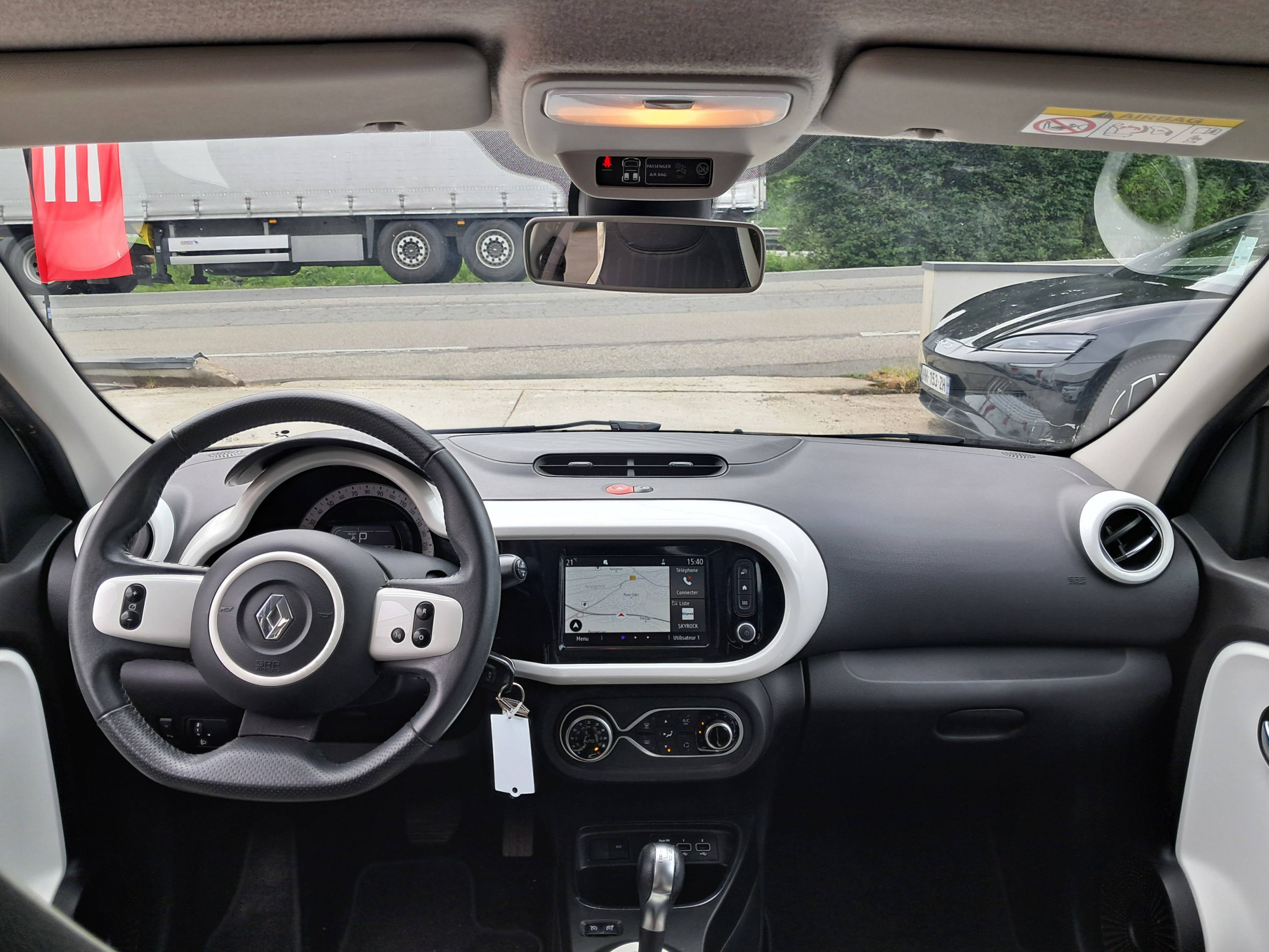 Vente en ligne Renault Twingo Electrique Twingo III E-Tech au prix de 9 490 €