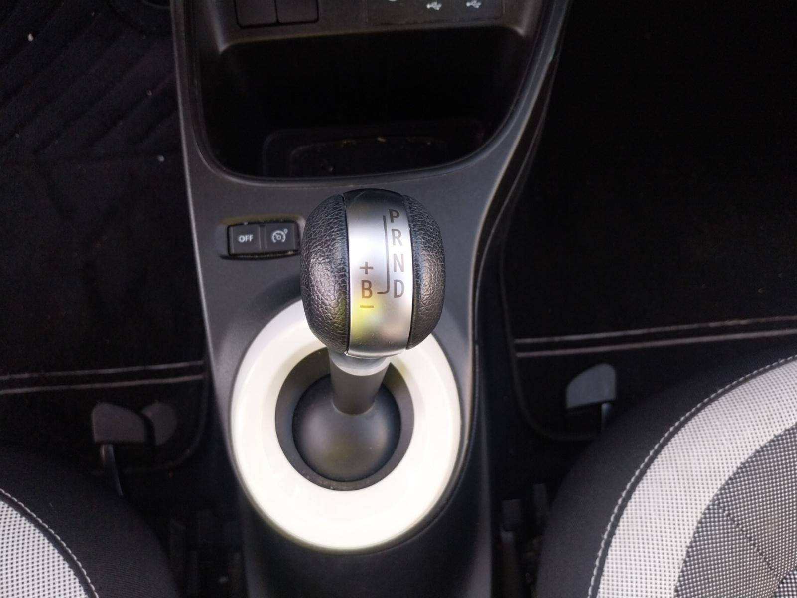 Vente en ligne Renault Twingo Electrique Twingo III E-Tech au prix de 10 890 €