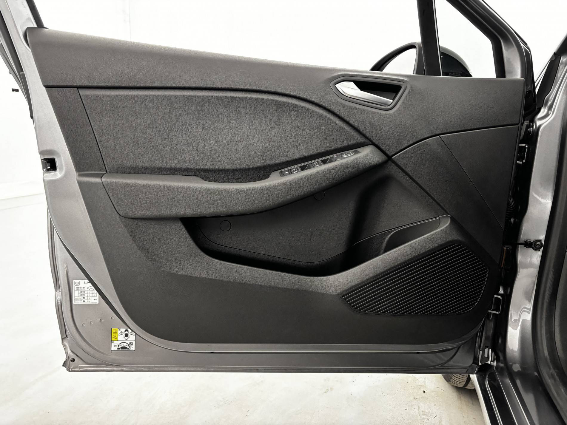 Vente en ligne Renault Clio 5 Clio TCe 90 au prix de 14 990 €